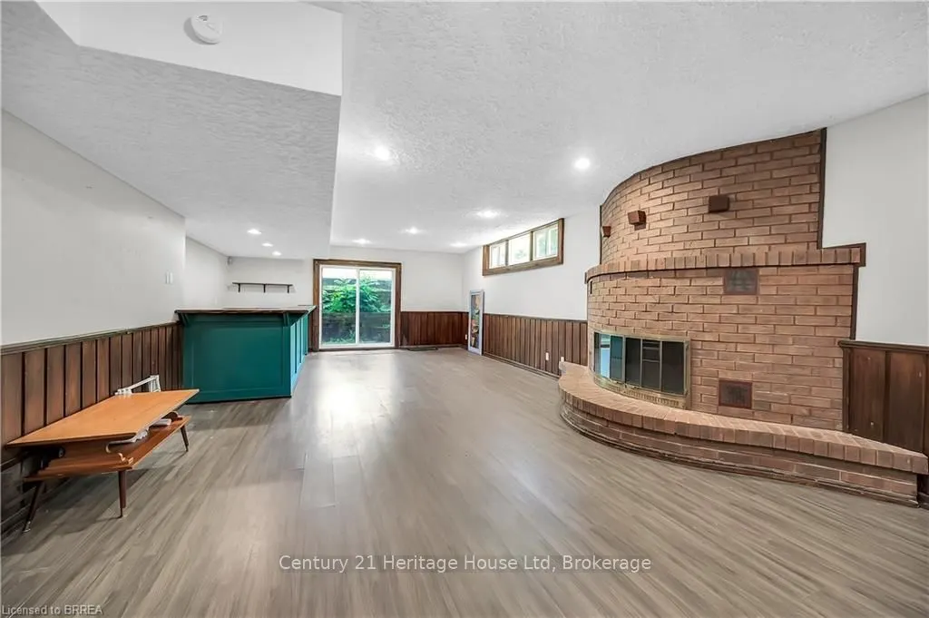 10 Fieldstone Circle