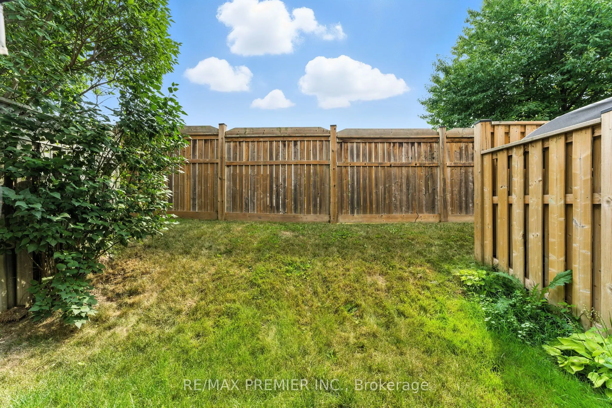 164E Henry Street, #31