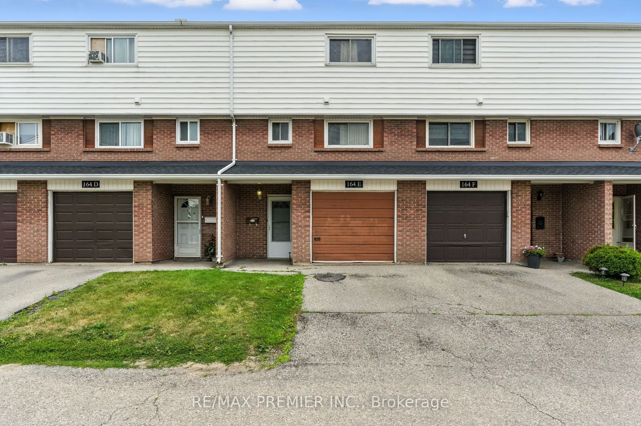 164E Henry Street, #31