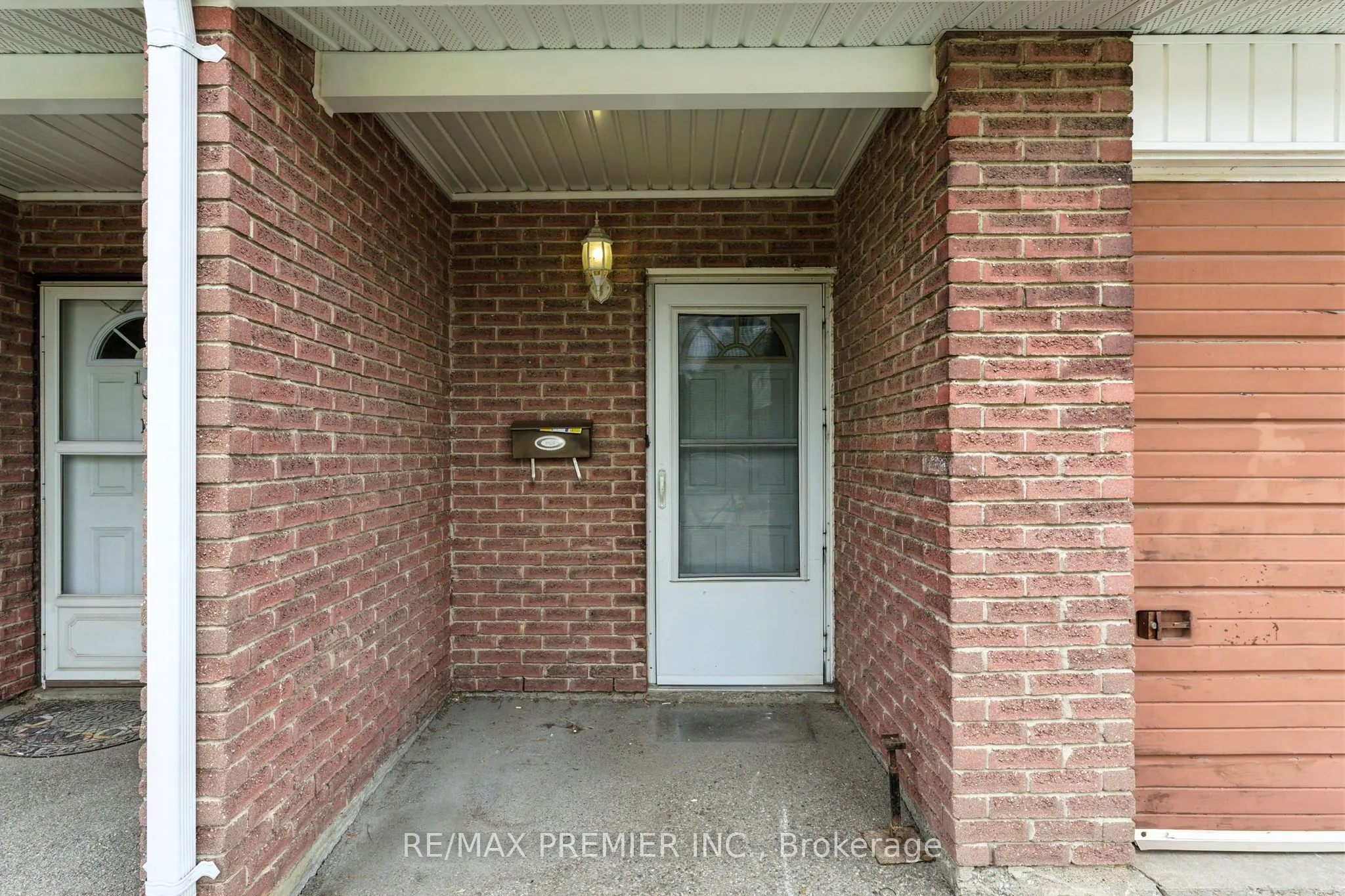 164E Henry Street, #31