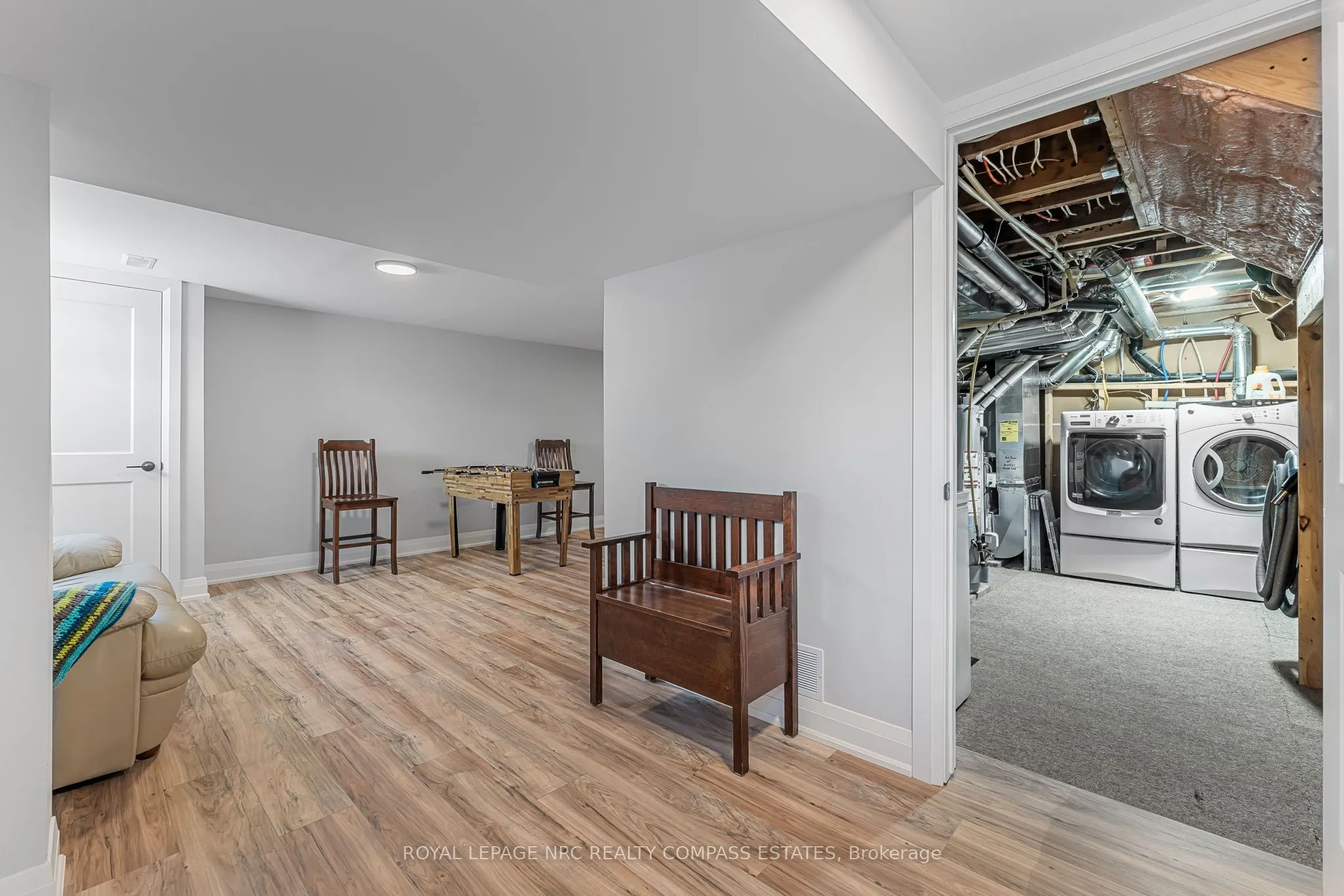 43 Scott Street E