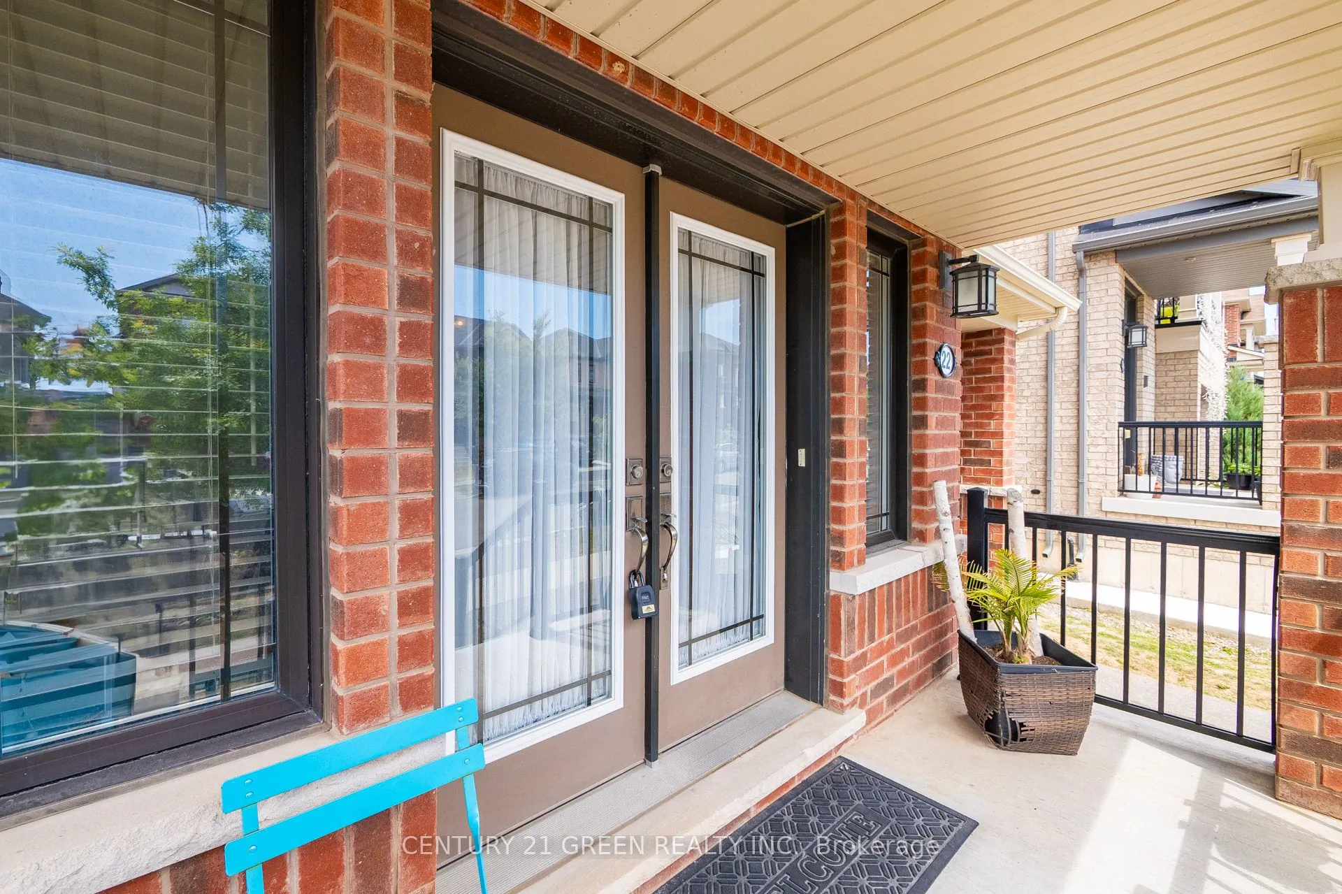 22 Scarletwood Street