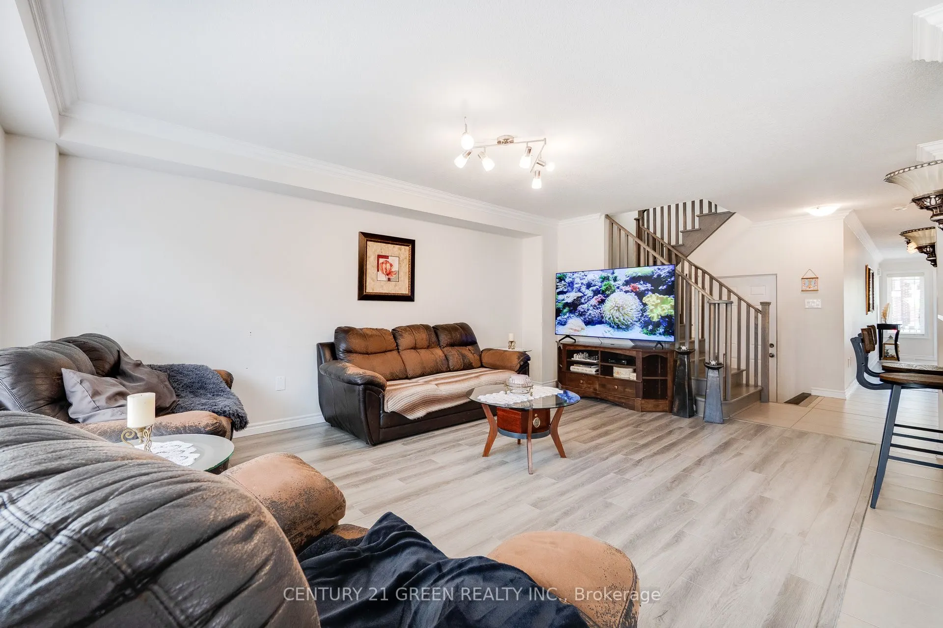 22 Scarletwood Street