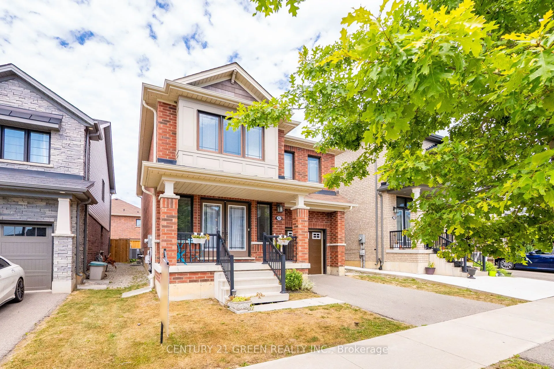22 Scarletwood Street