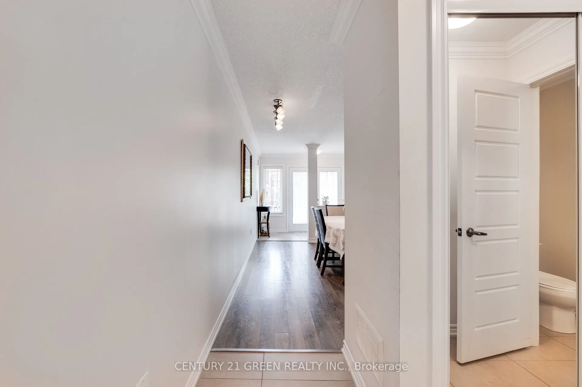22 Scarletwood Street
