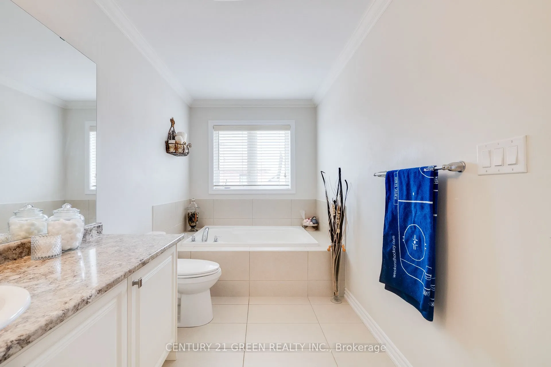 22 Scarletwood Street