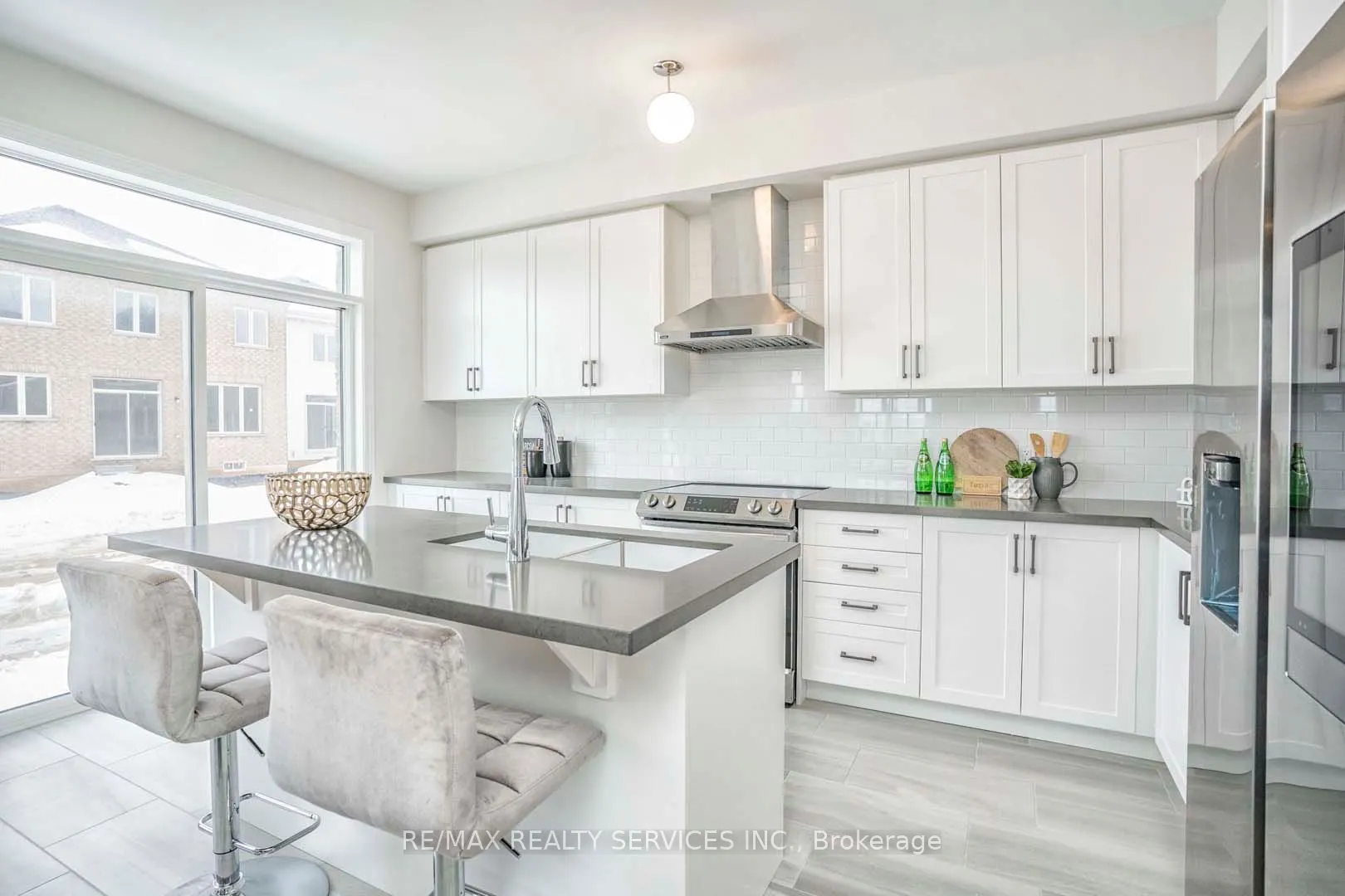 525 Red Elm Road