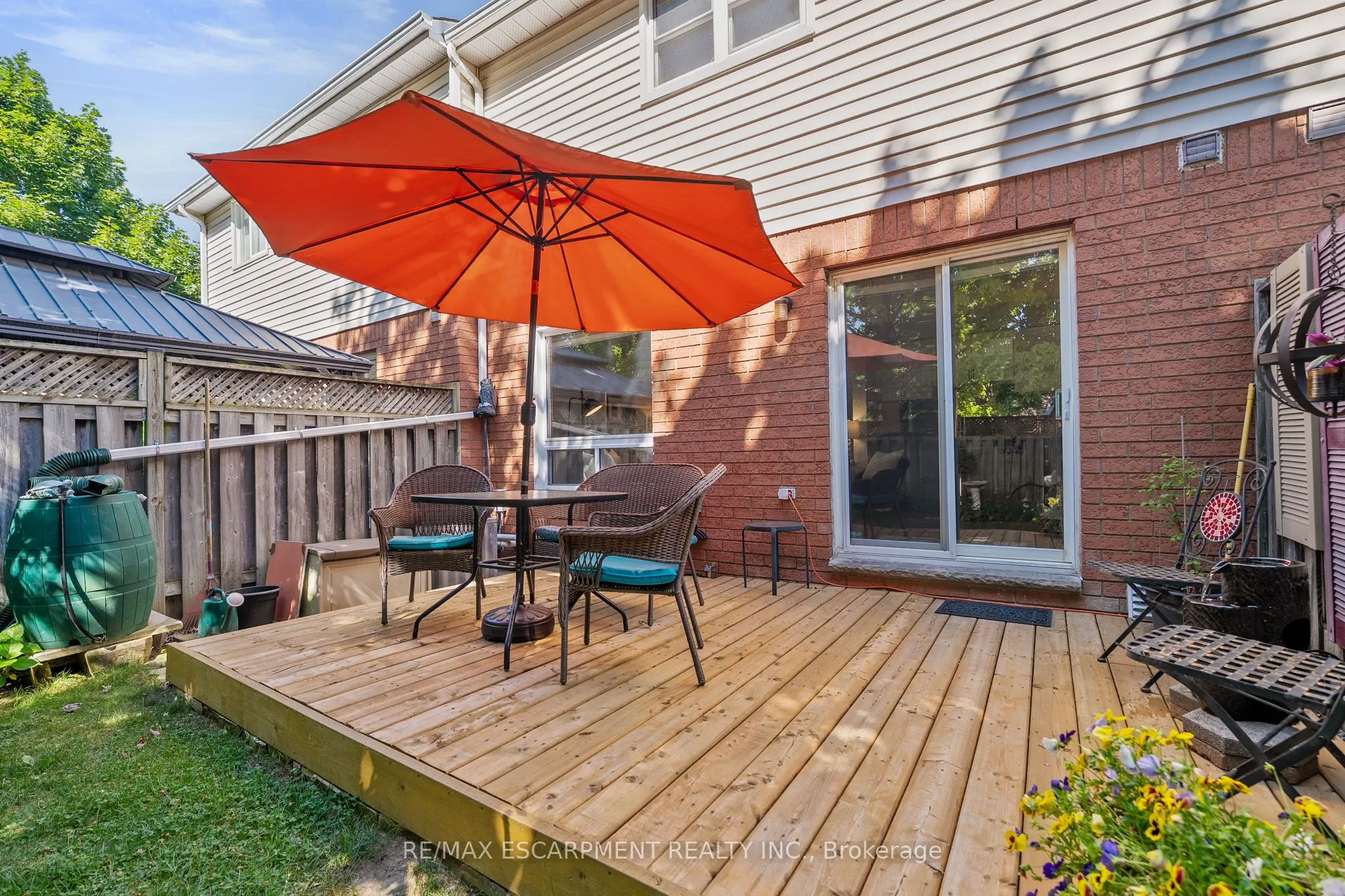 33 Walker Court