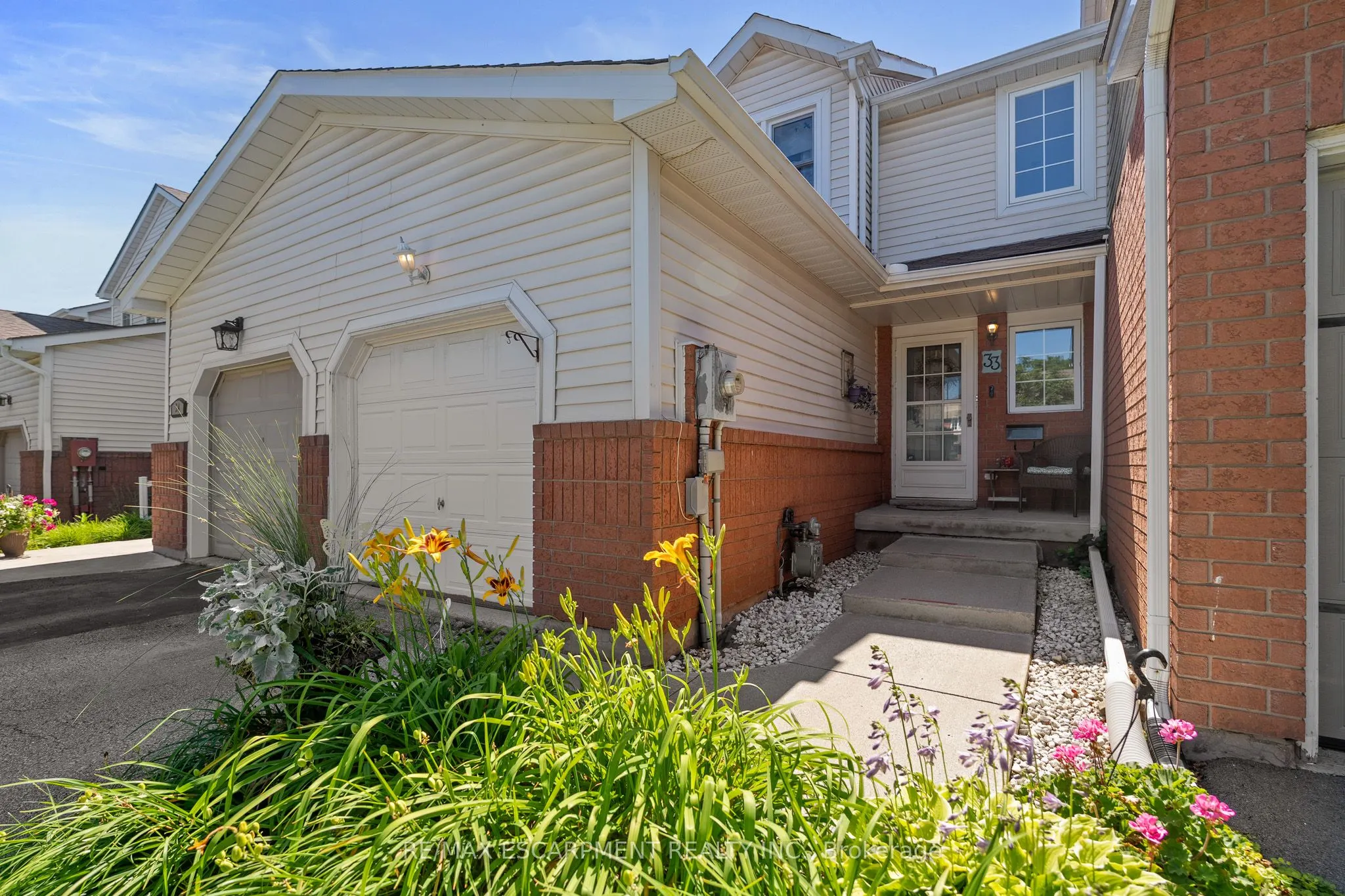 33 Walker Court