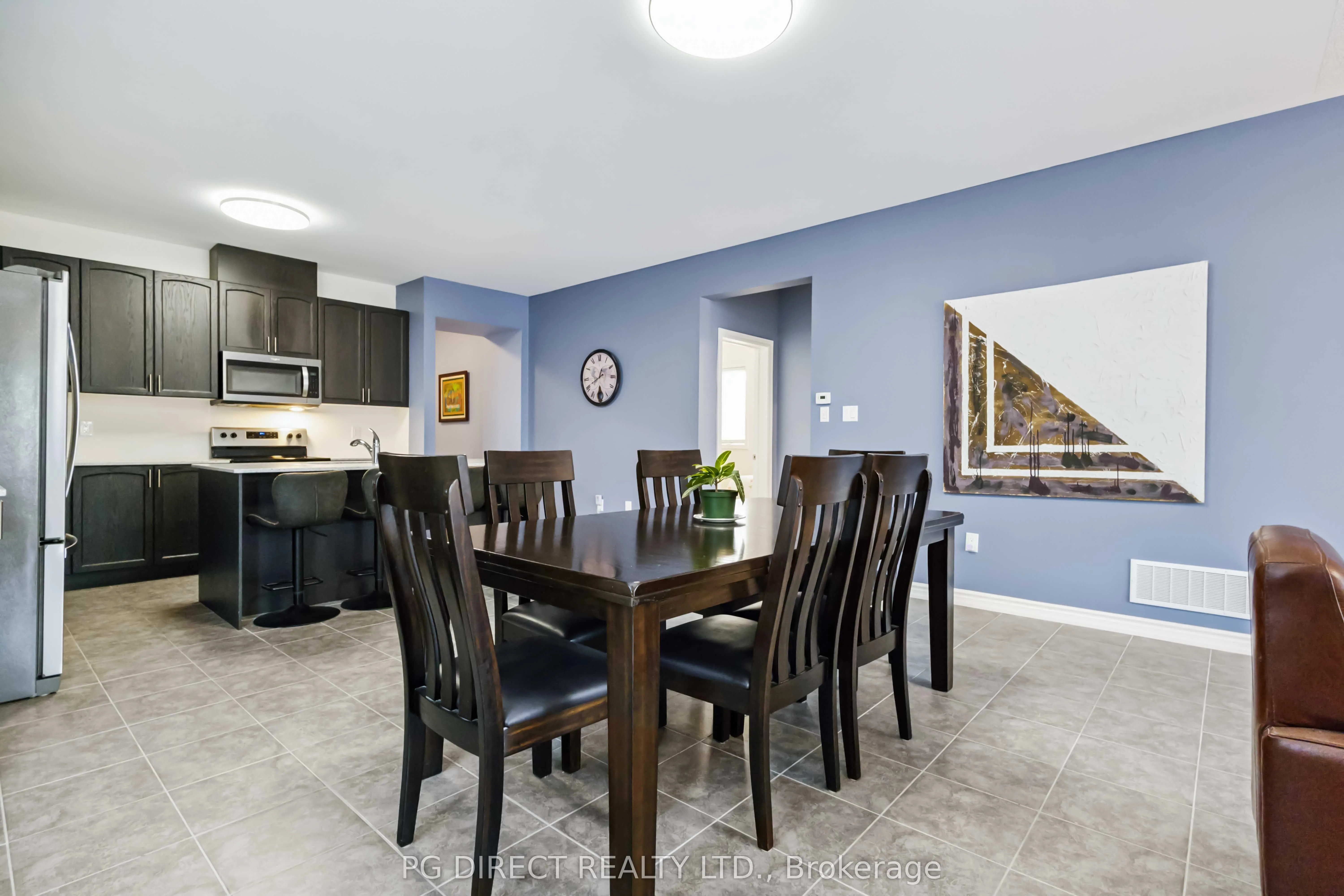 14 Hennessey Crescent
