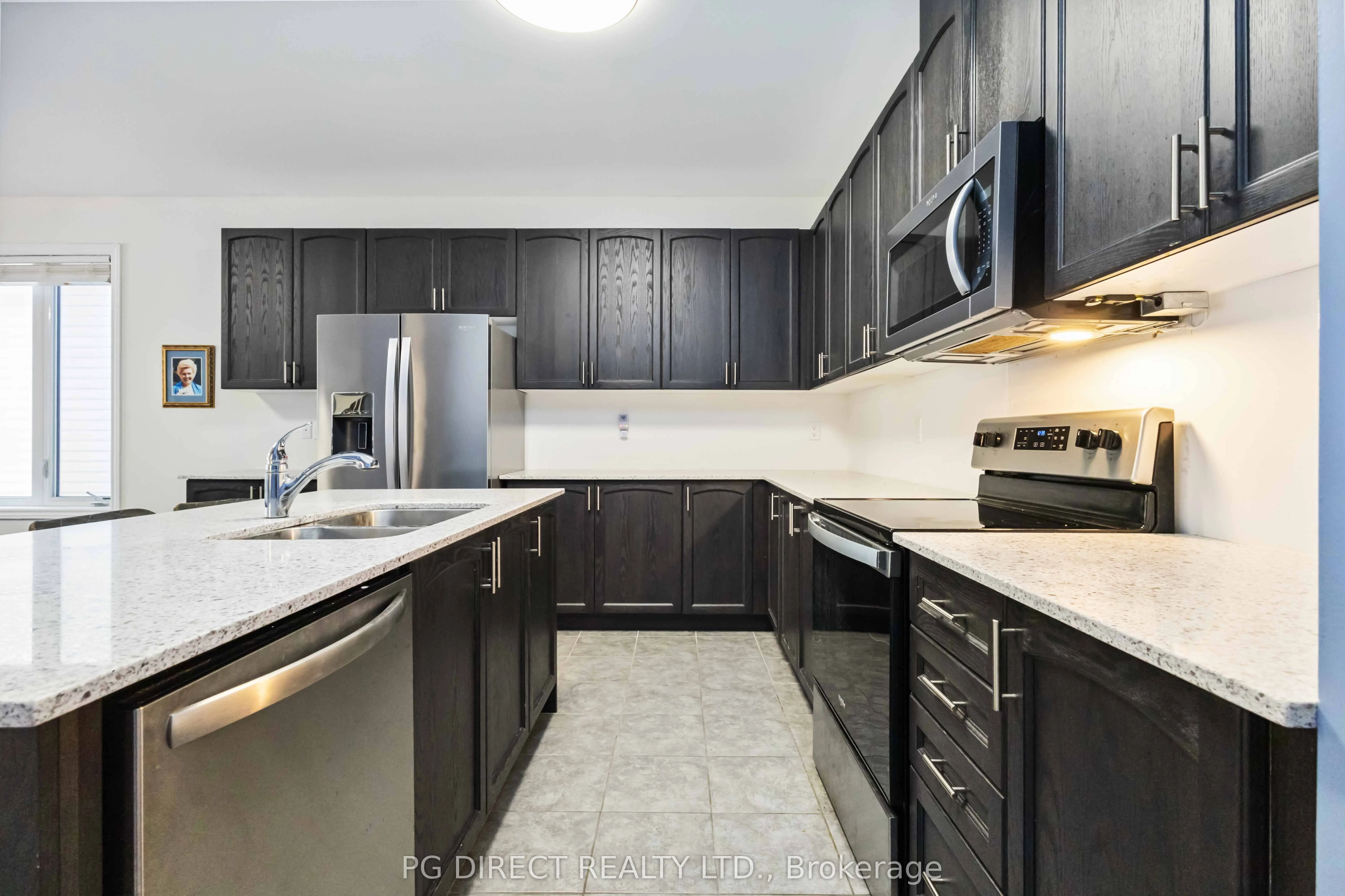 14 Hennessey Crescent