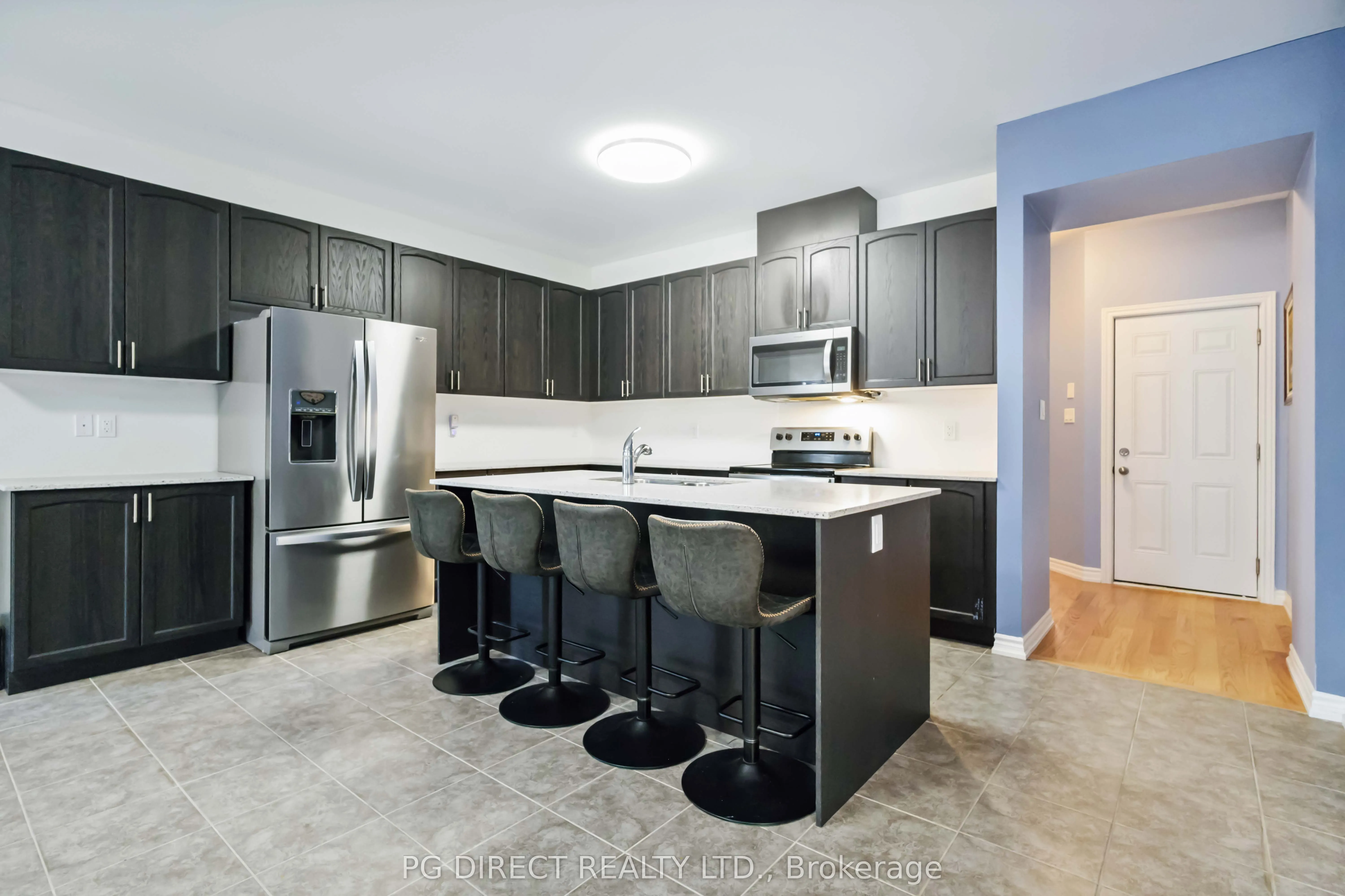 14 Hennessey Crescent