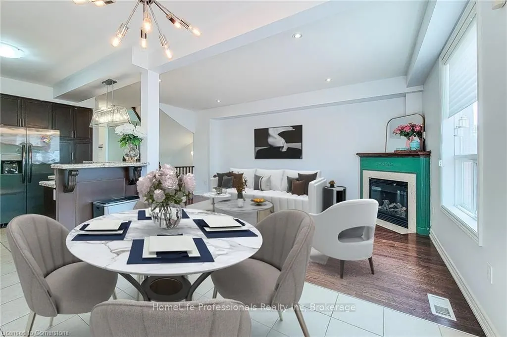 33 Marina Point Crescent