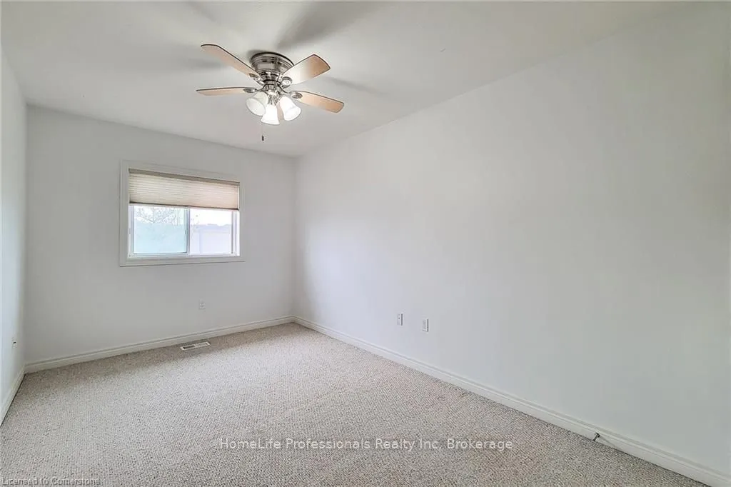 33 Marina Point Crescent