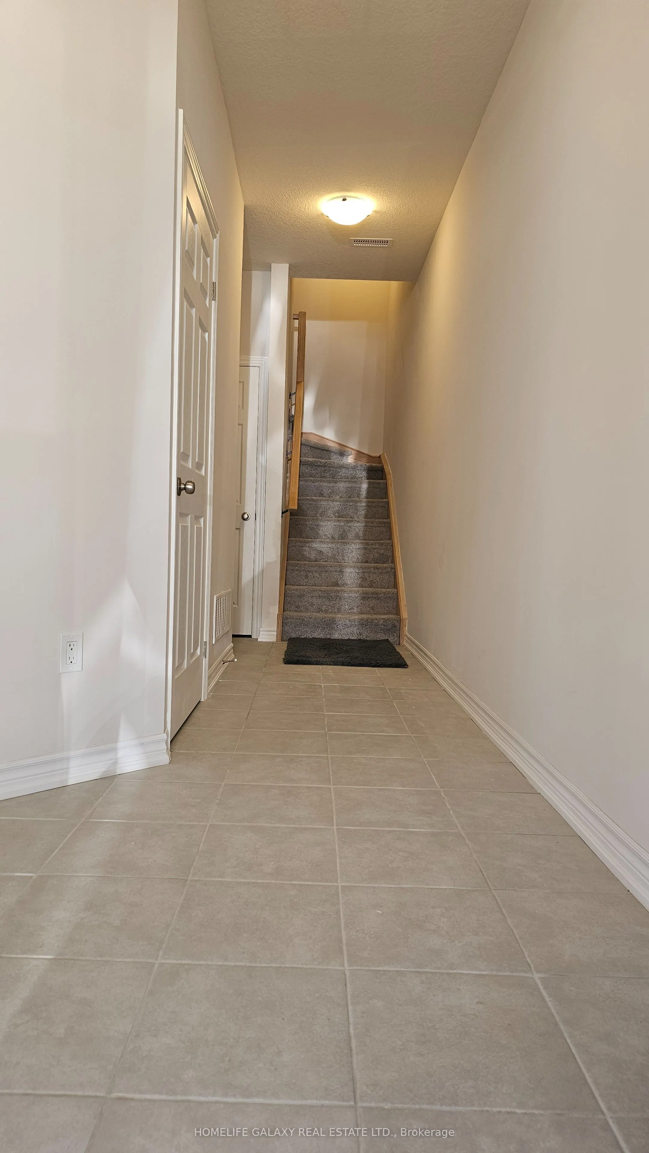 677 Park Road N, #152