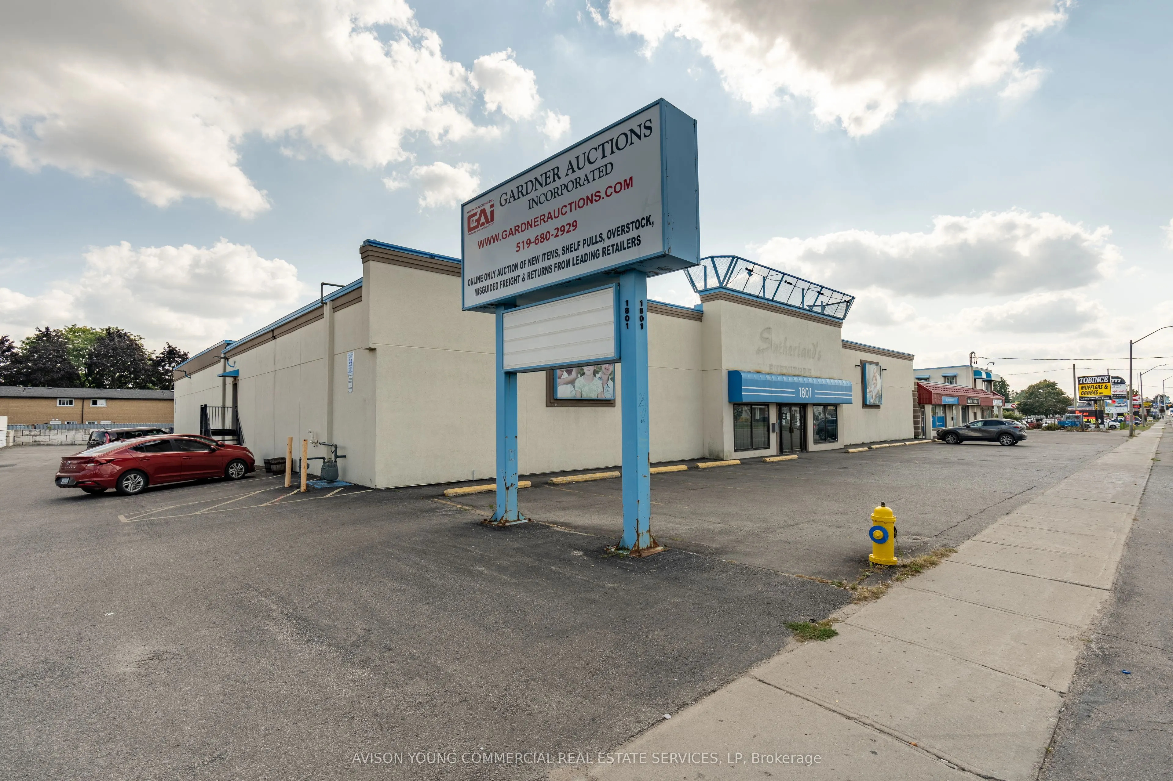 1801 Dundas Street