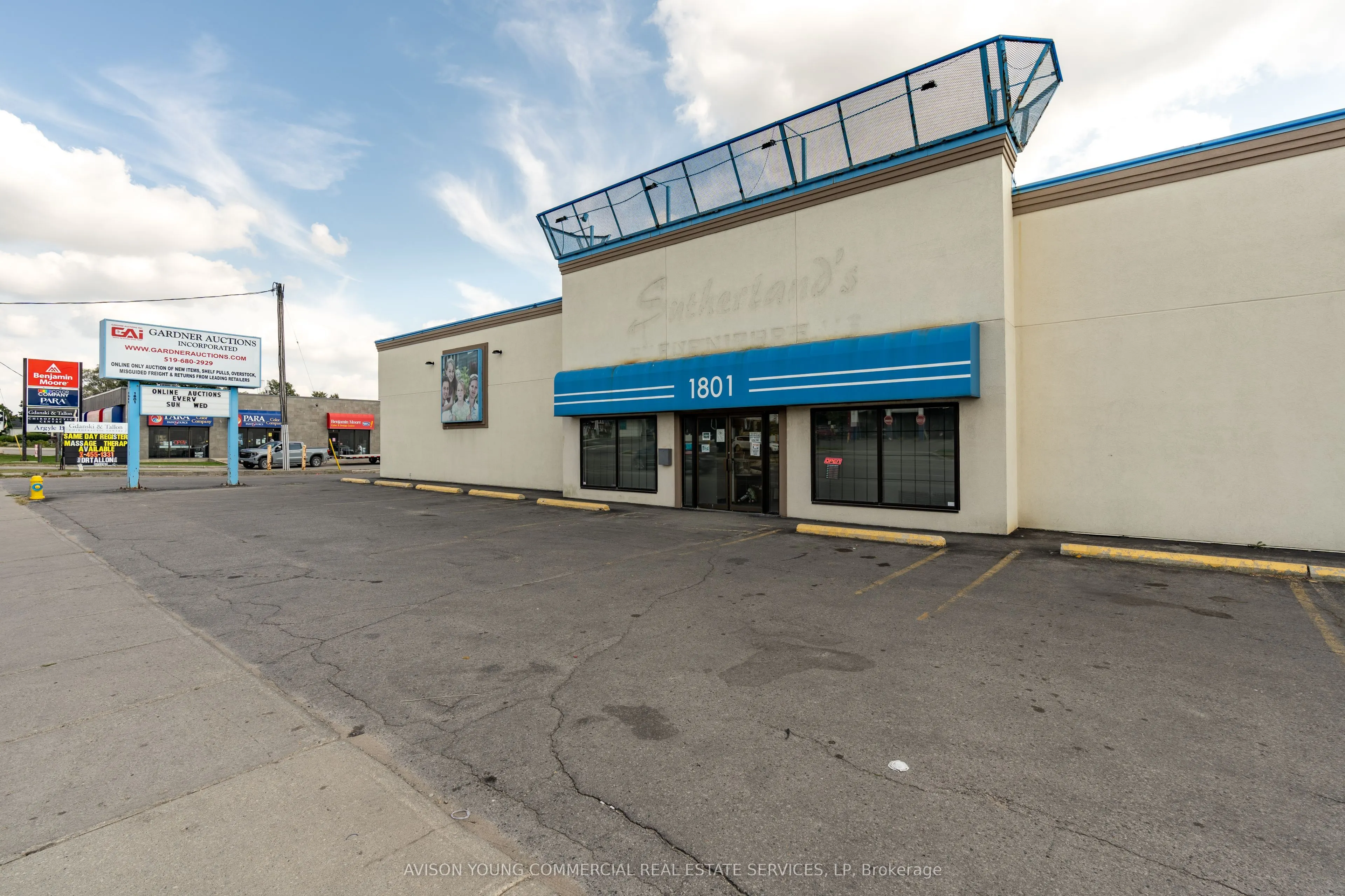1801 Dundas Street