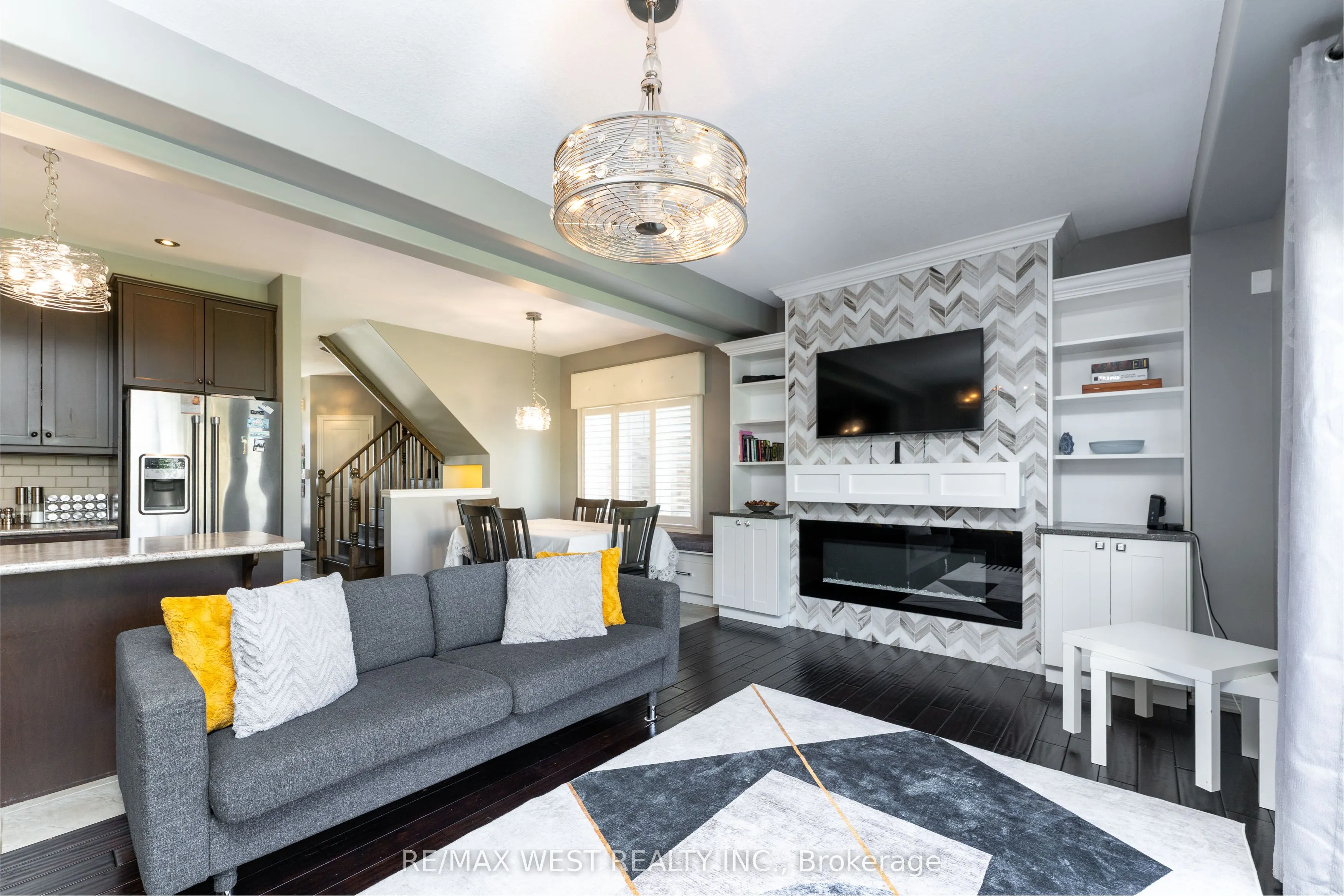 71 Sexton Crescent