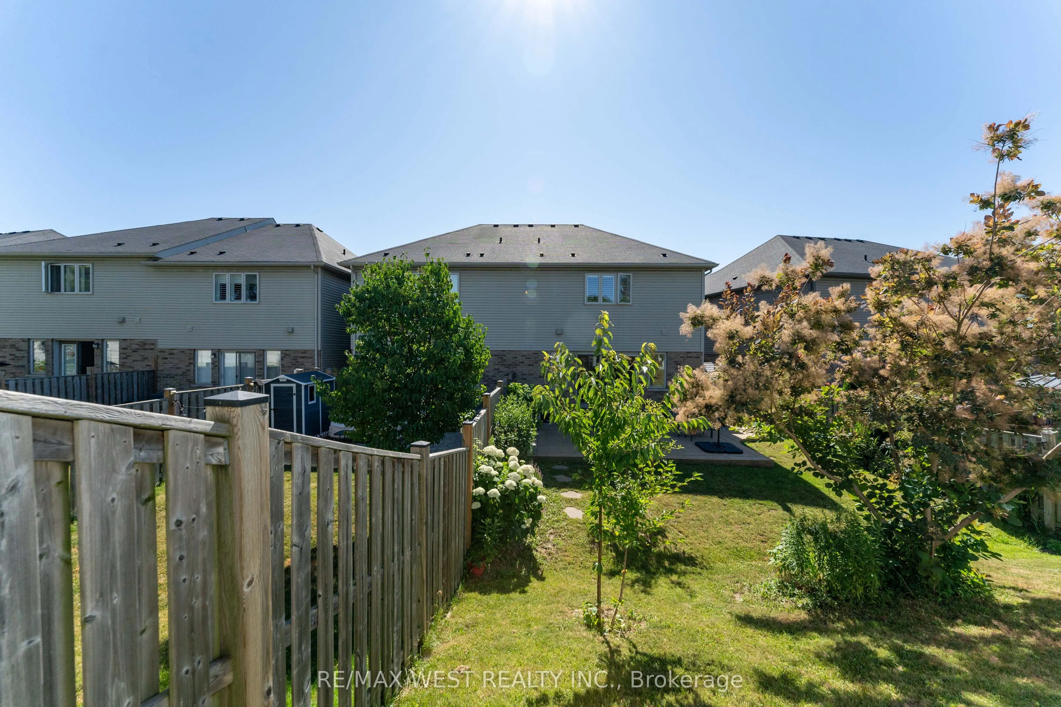 71 Sexton Crescent