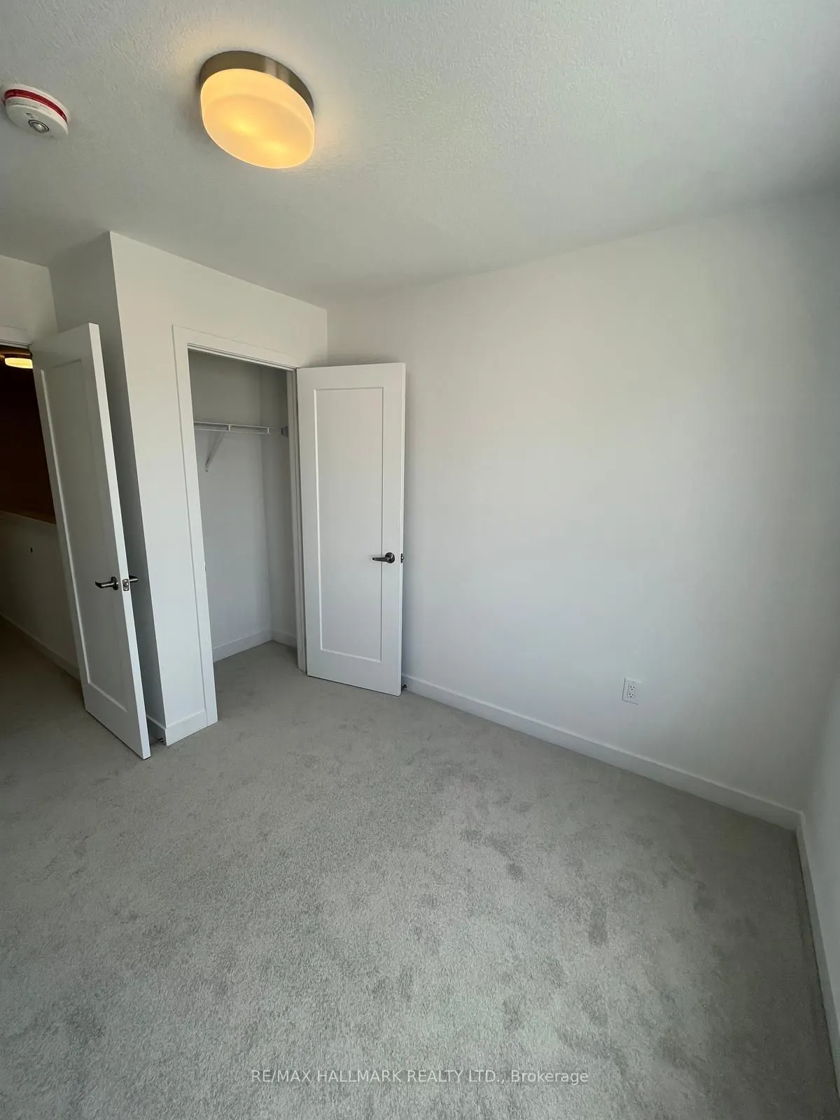 940 St. David Street N, #27