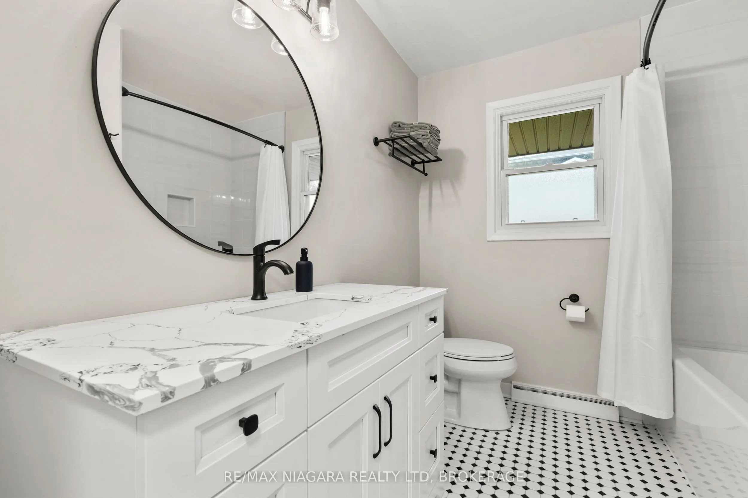 27 DALEVIEW Crescent