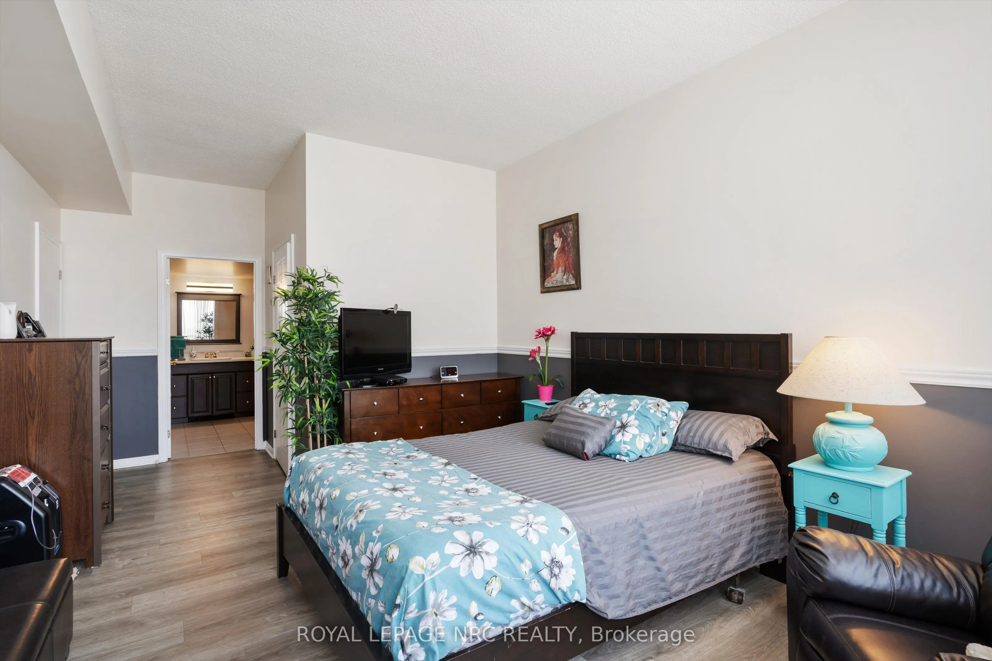 5100 Dorchester Road, #807