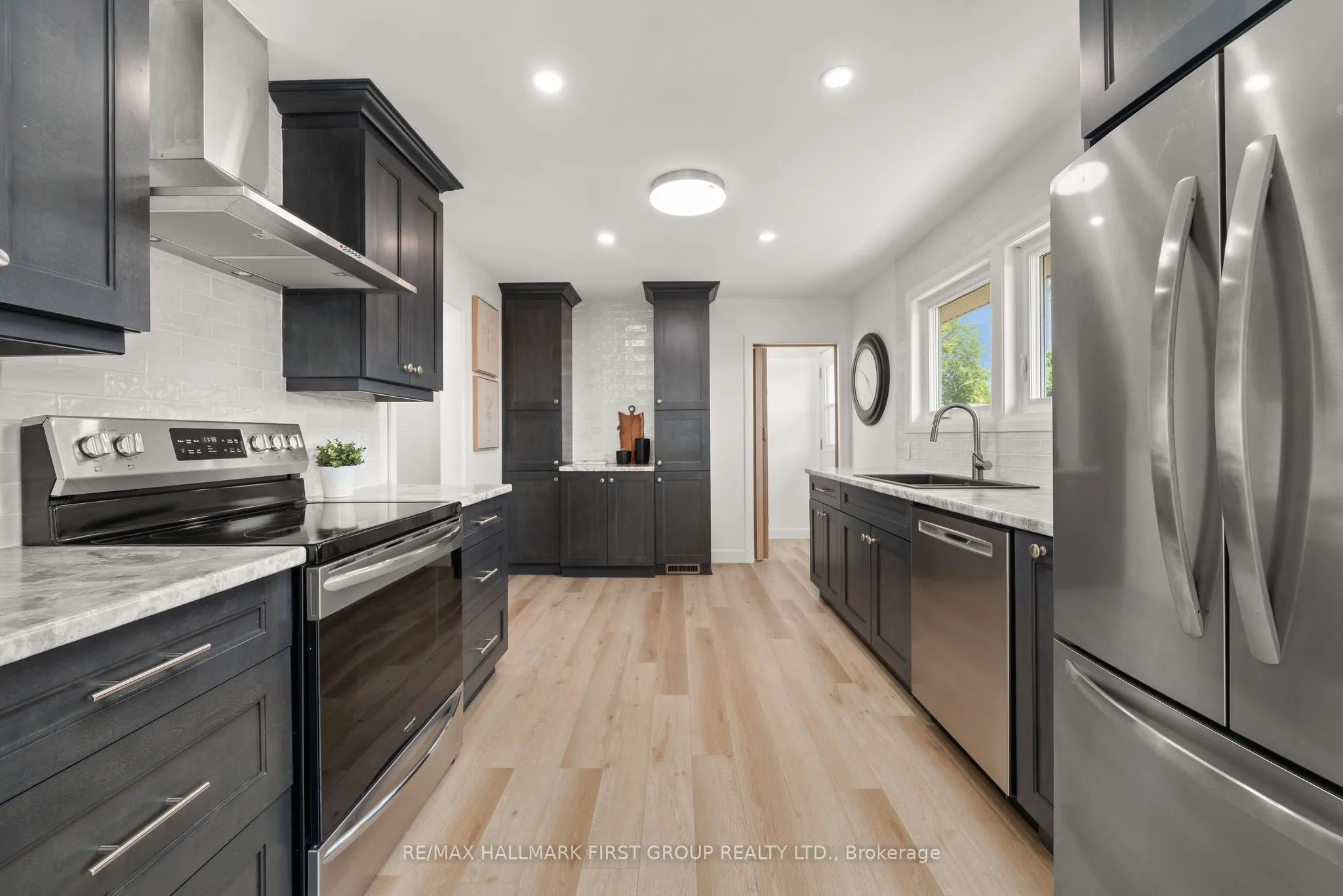 23 Third Avenue