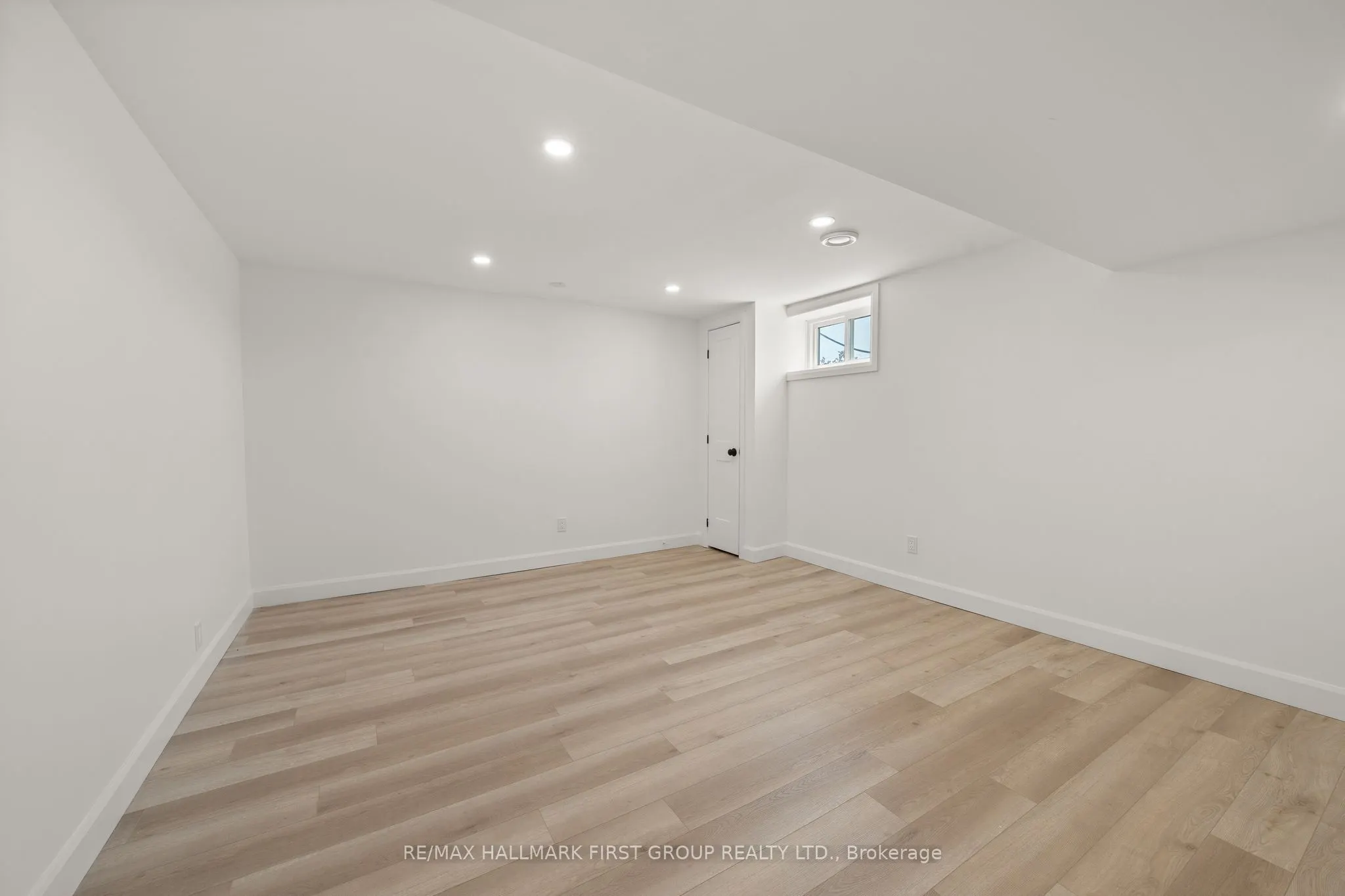 23 Third Avenue