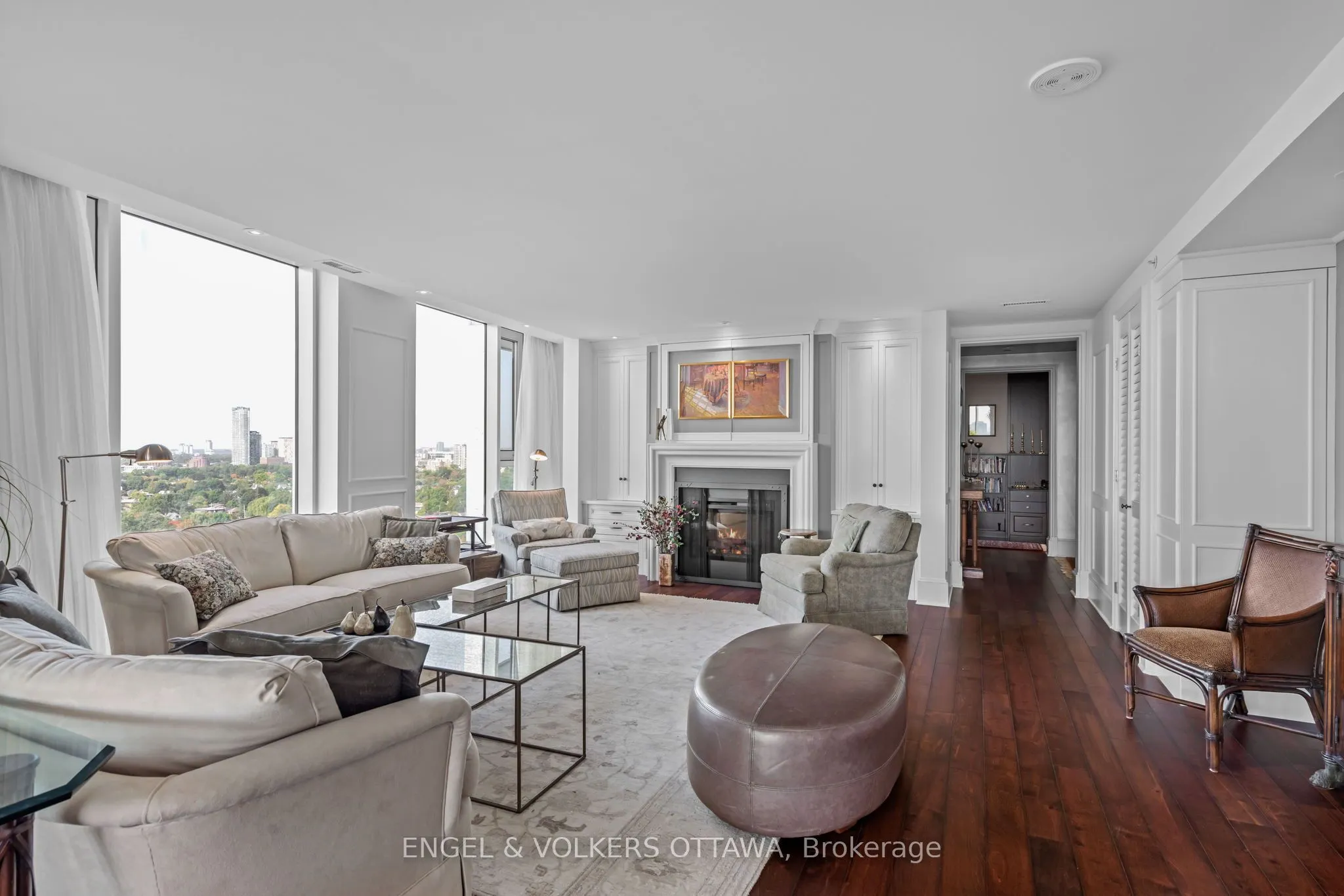1035 BANK Street, #1801