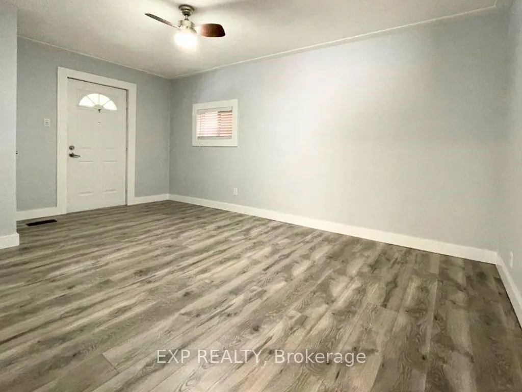 332 Shakespeare Street, #1