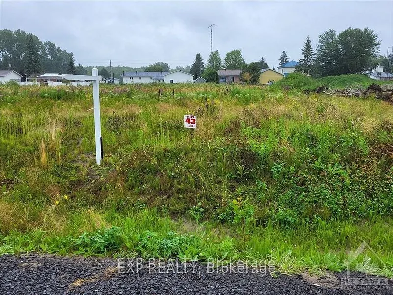 208 DES VIOLETTES Street