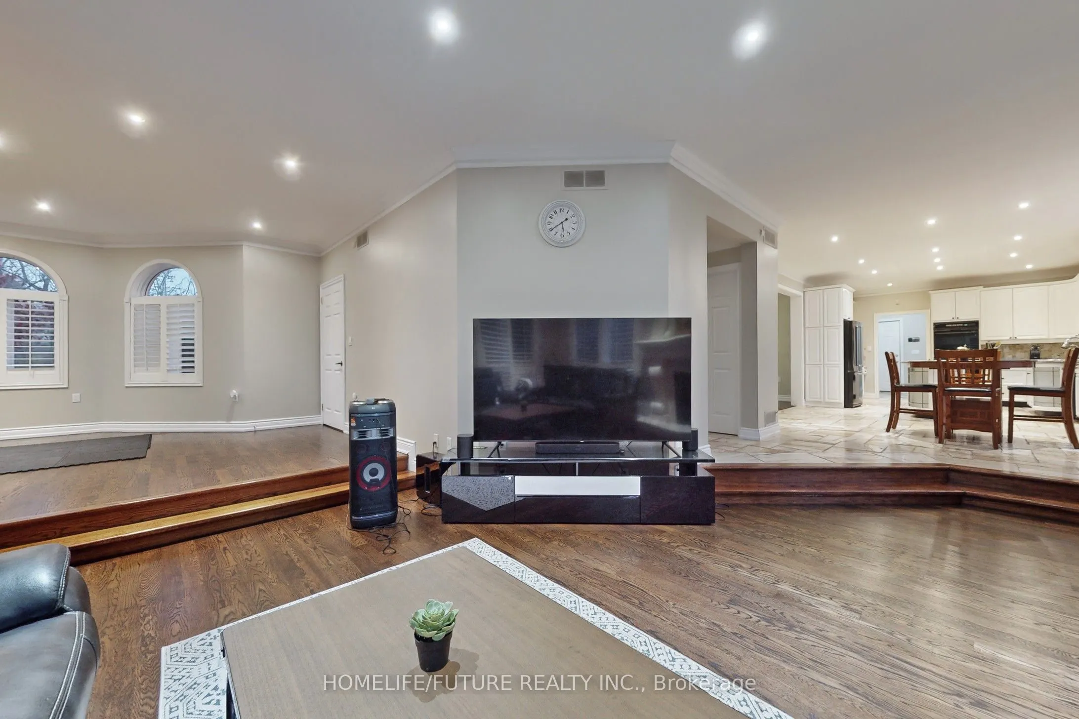82 Pearson Road