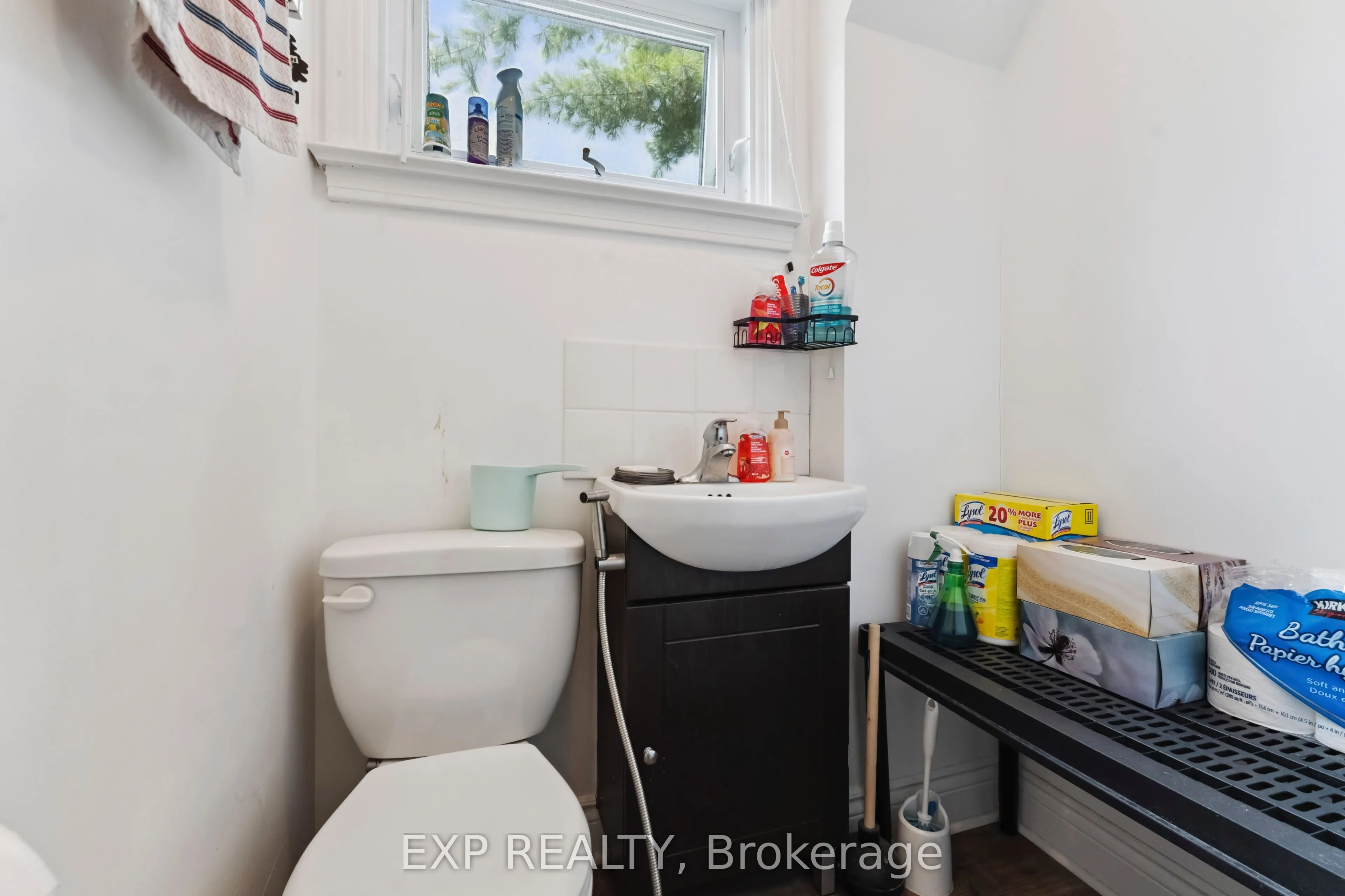 1395 Caldwell Avenue