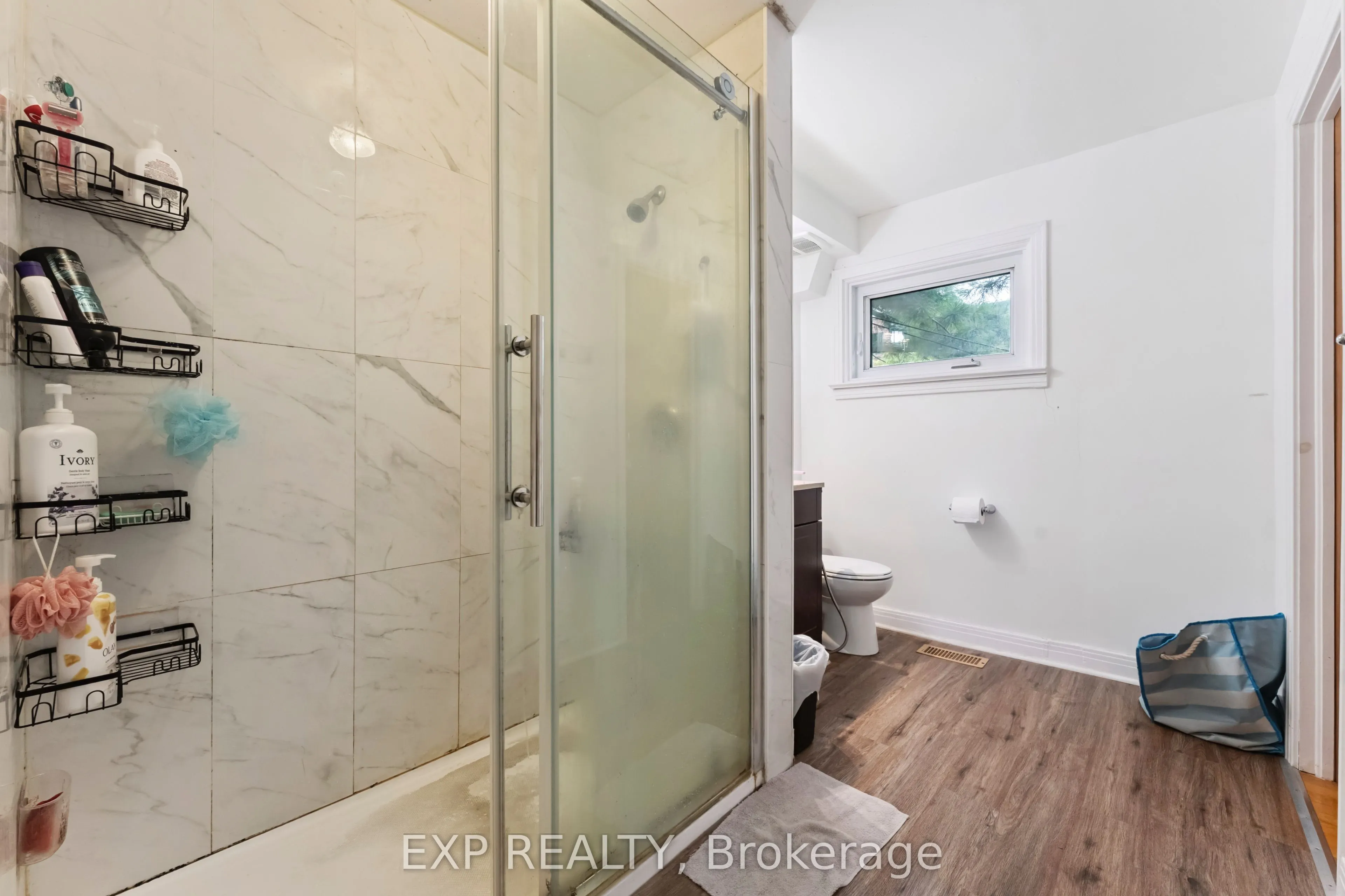 1395 Caldwell Avenue