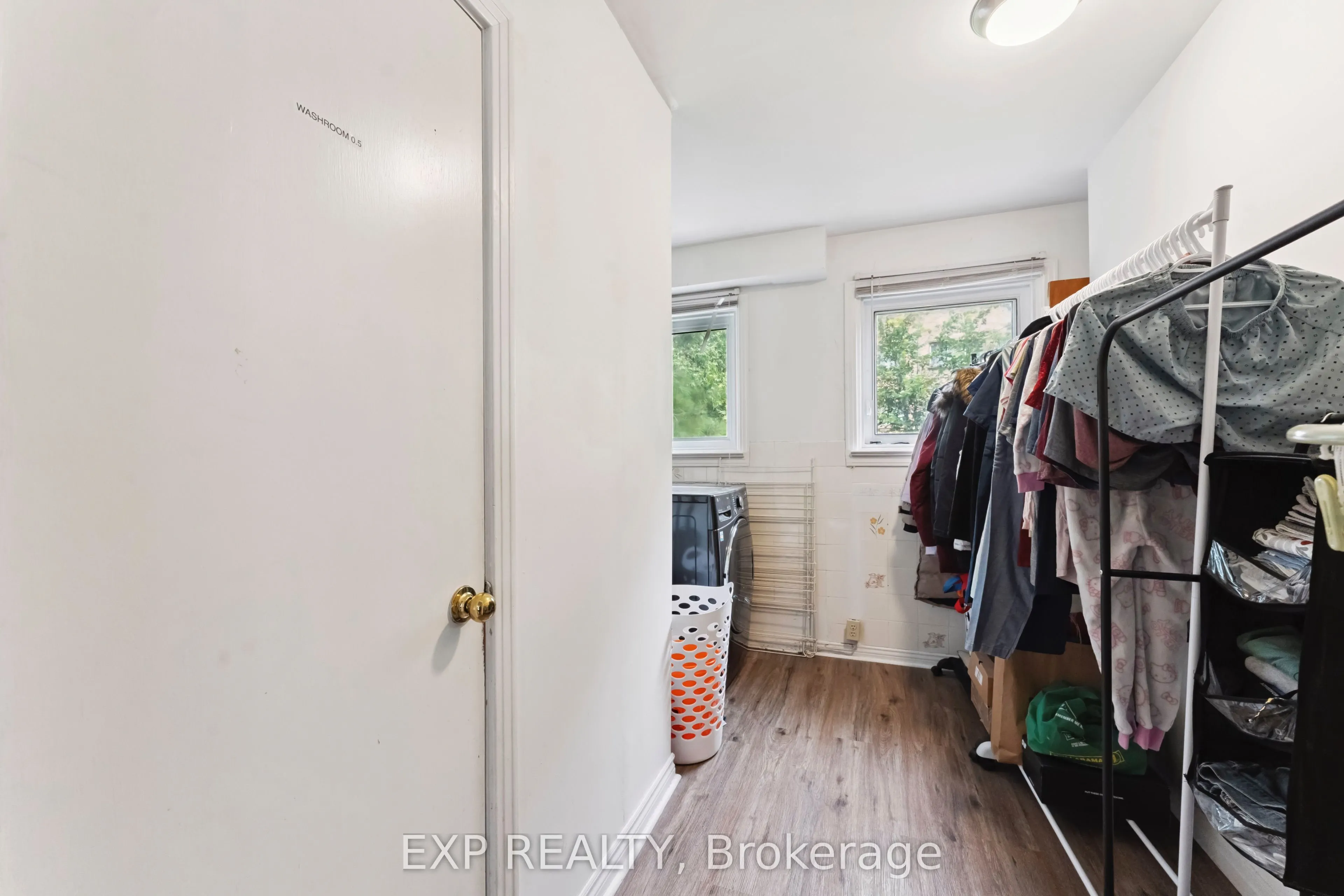 1395 Caldwell Avenue