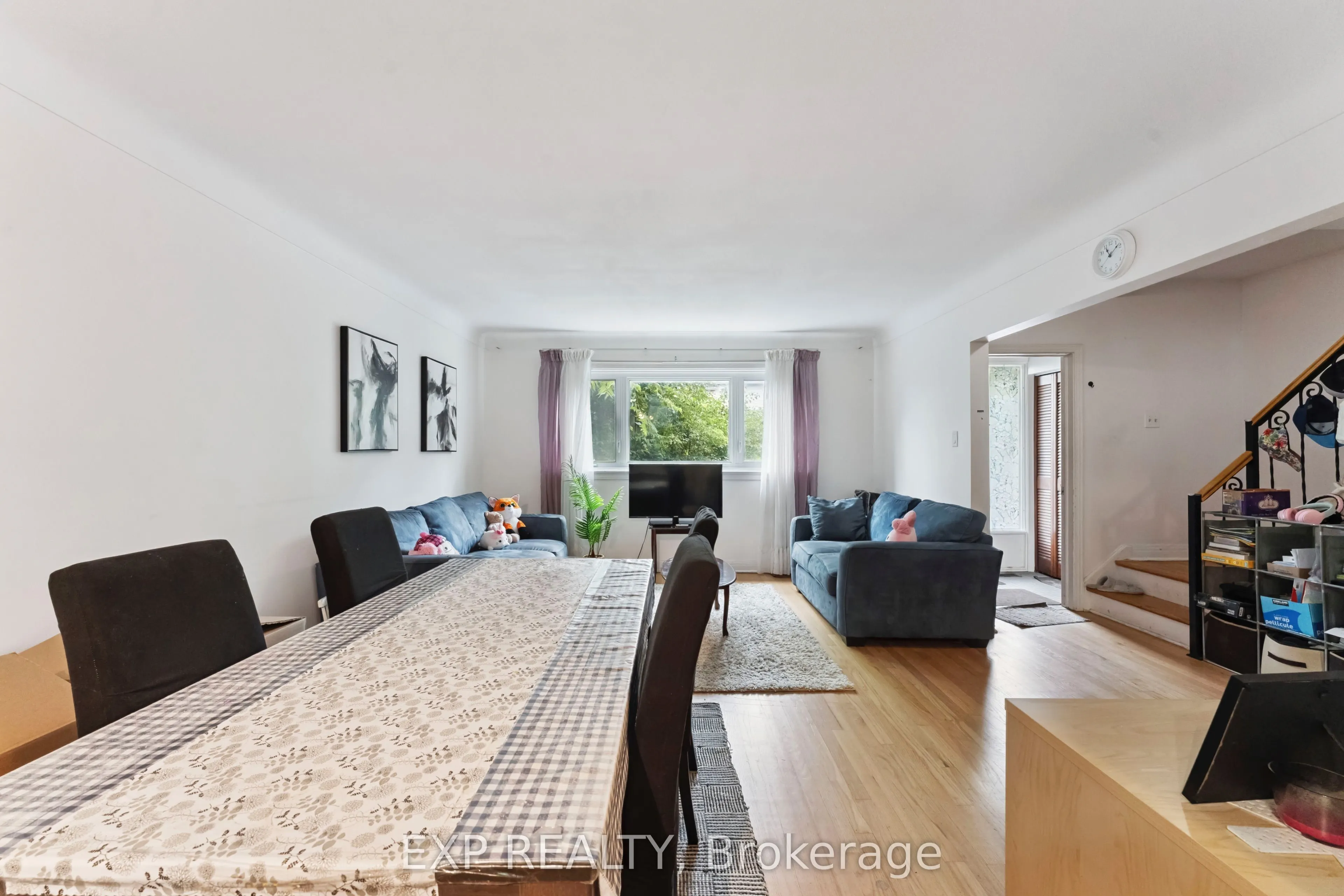 1395 Caldwell Avenue