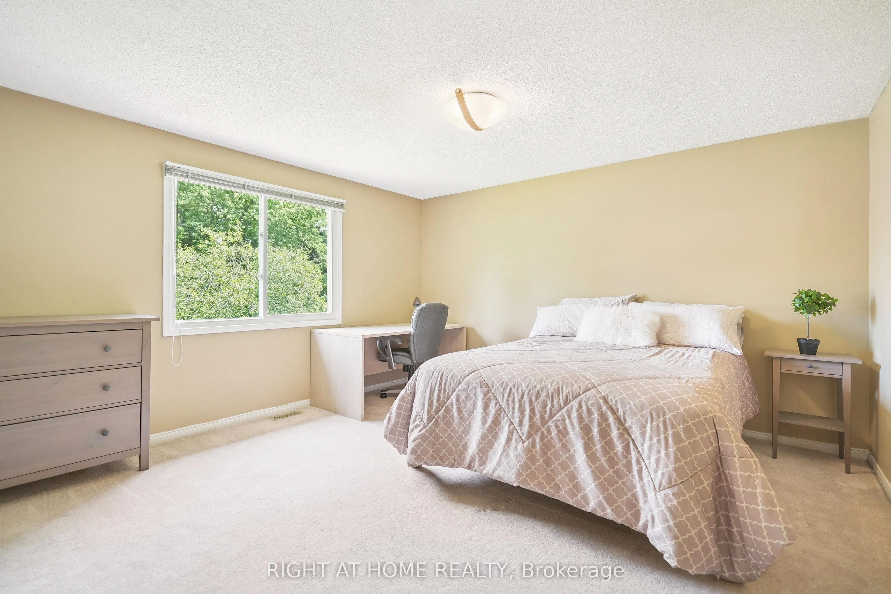 309 Amberly Boulevard