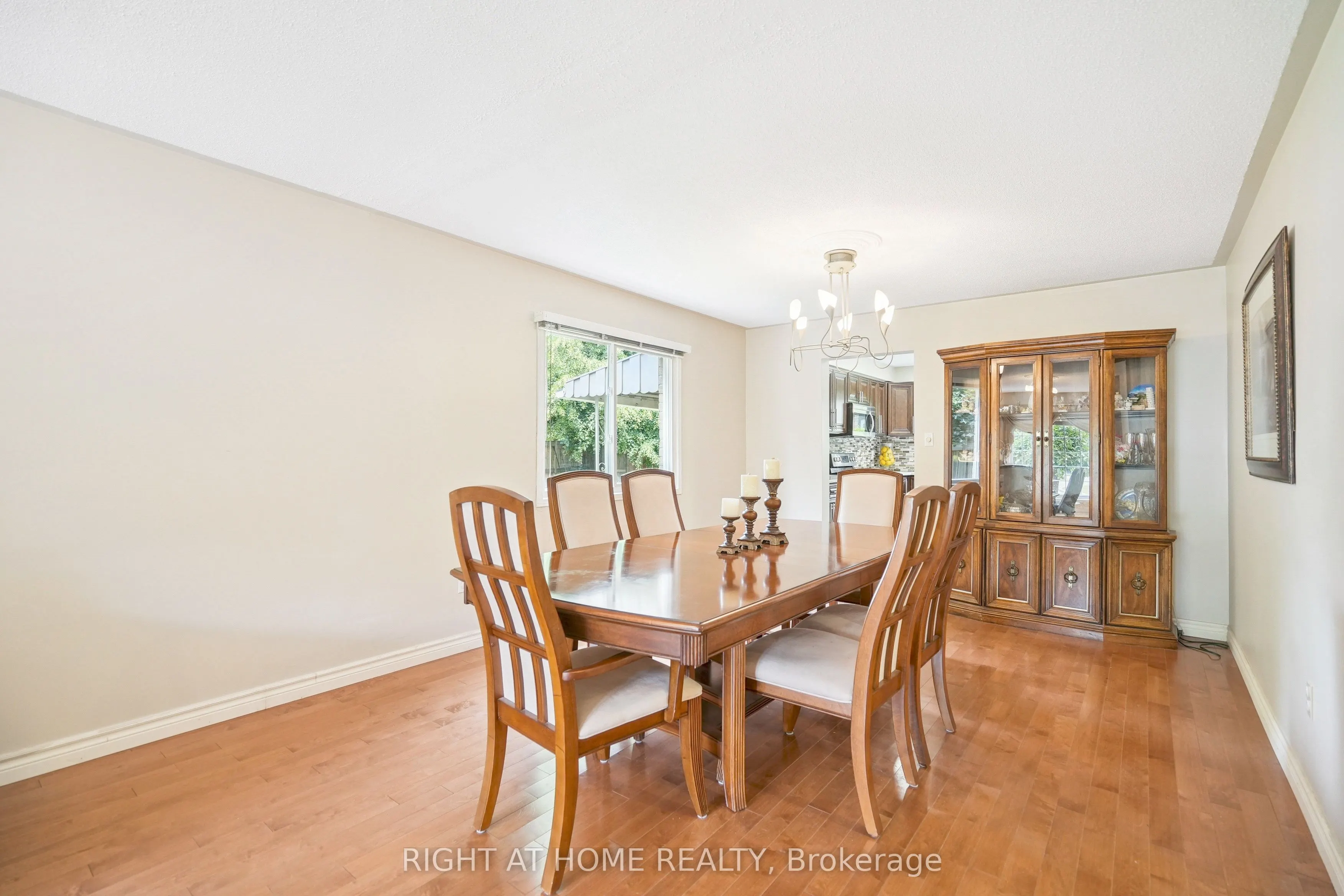 309 Amberly Boulevard