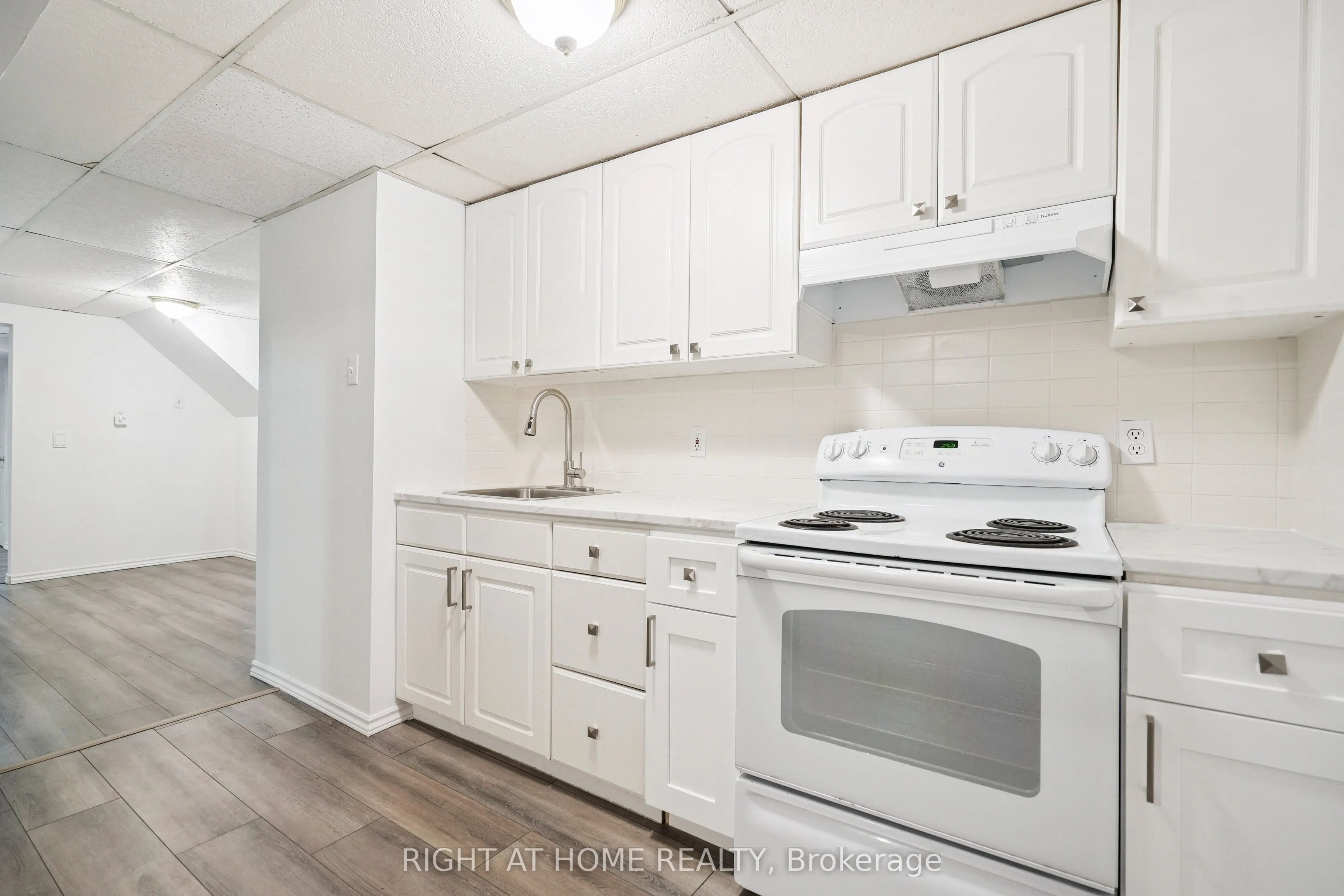 309 Amberly Boulevard