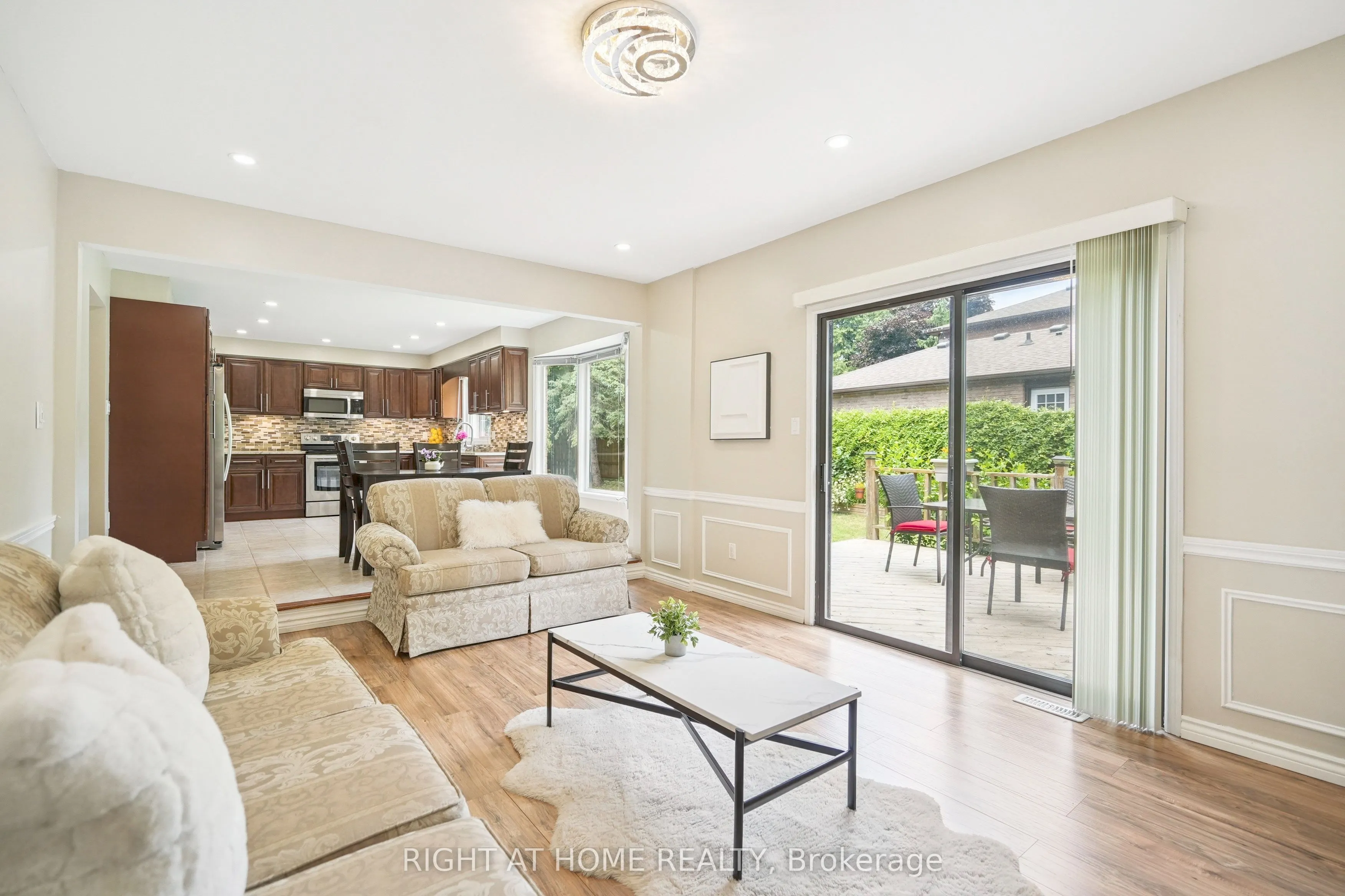 309 Amberly Boulevard