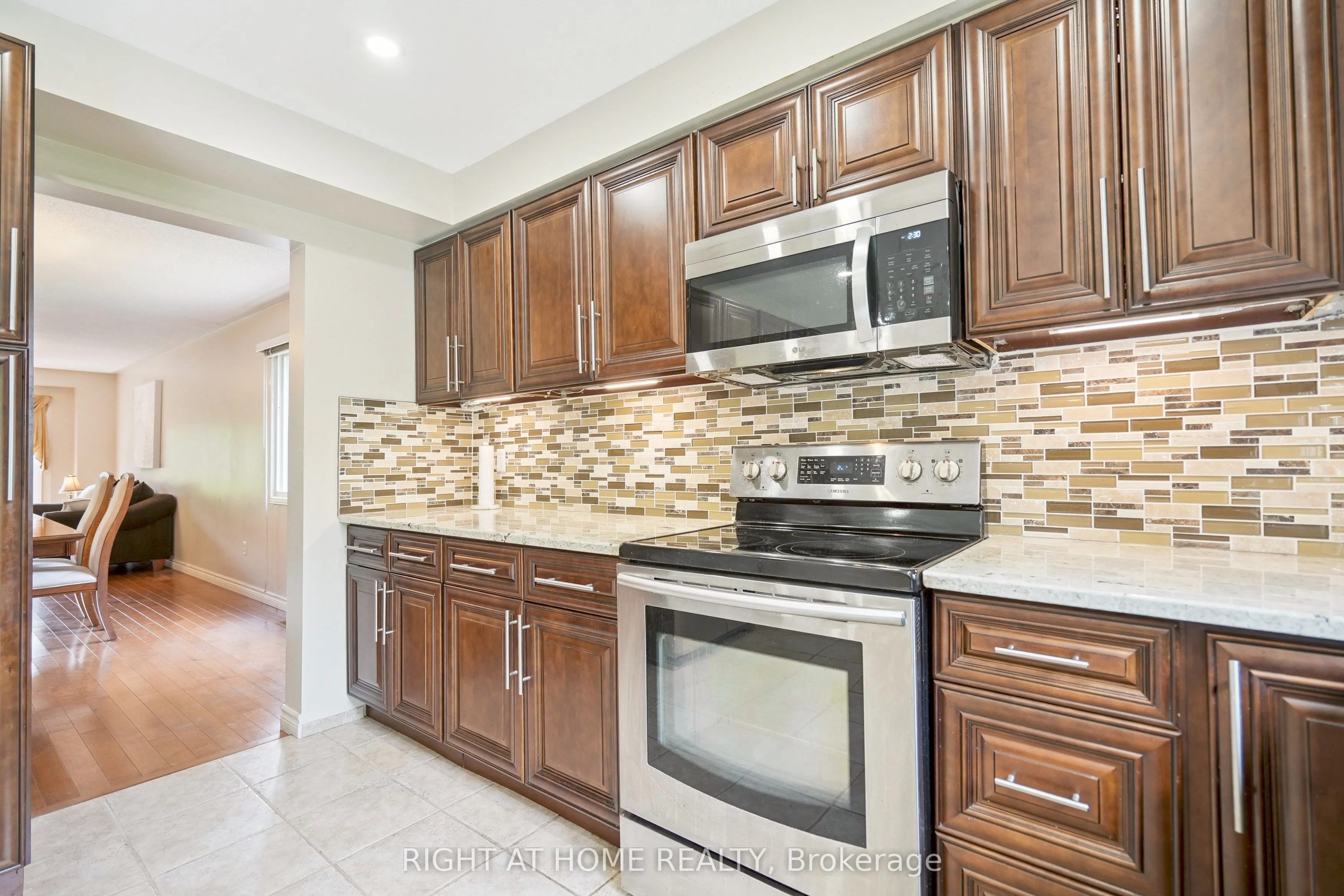 309 Amberly Boulevard
