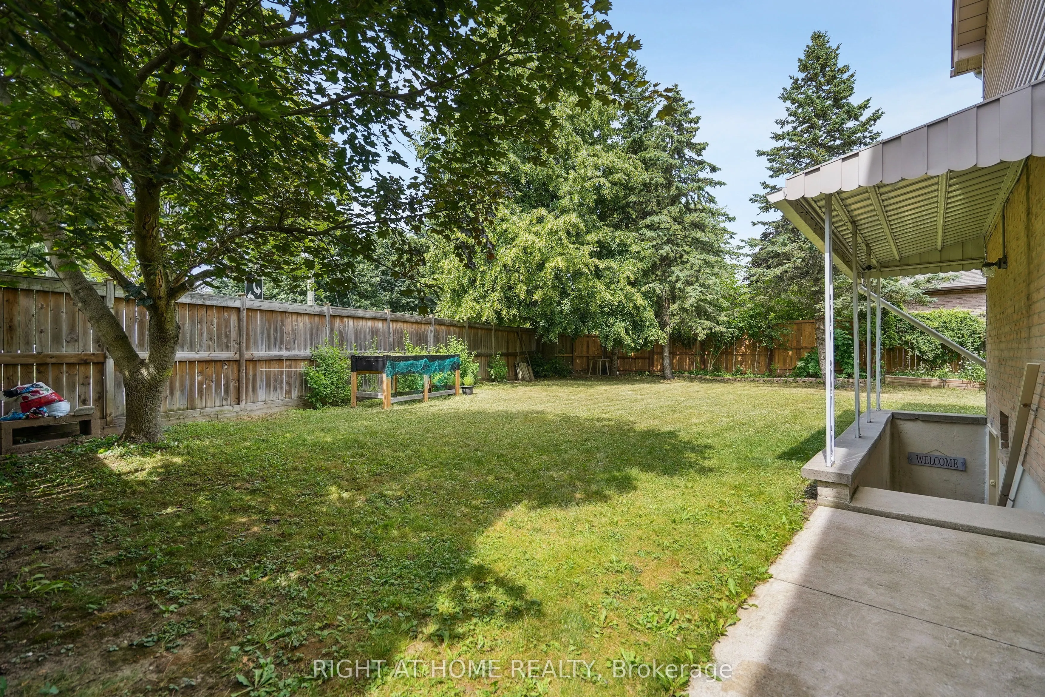 309 Amberly Boulevard