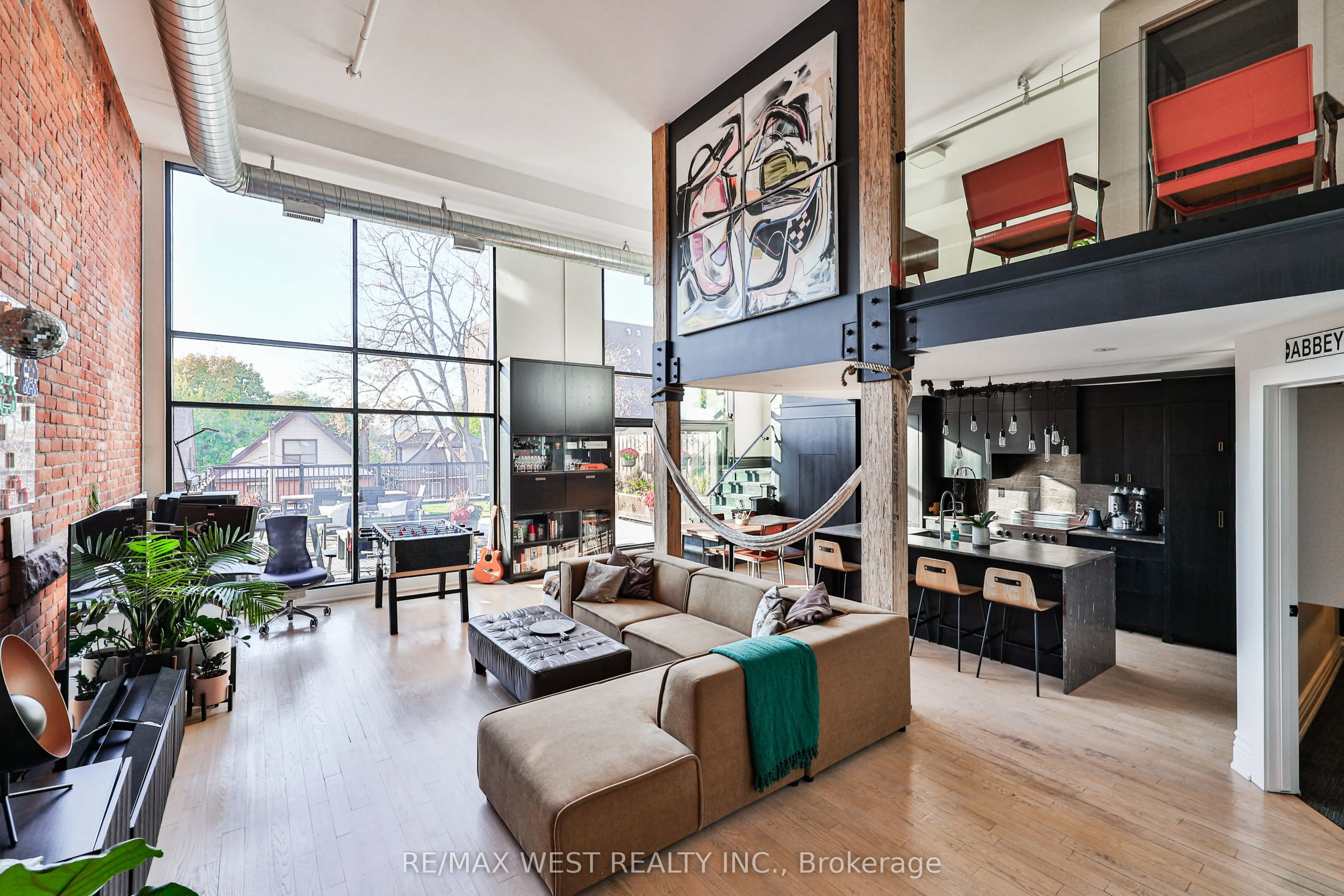 200 Stinson Street, #318