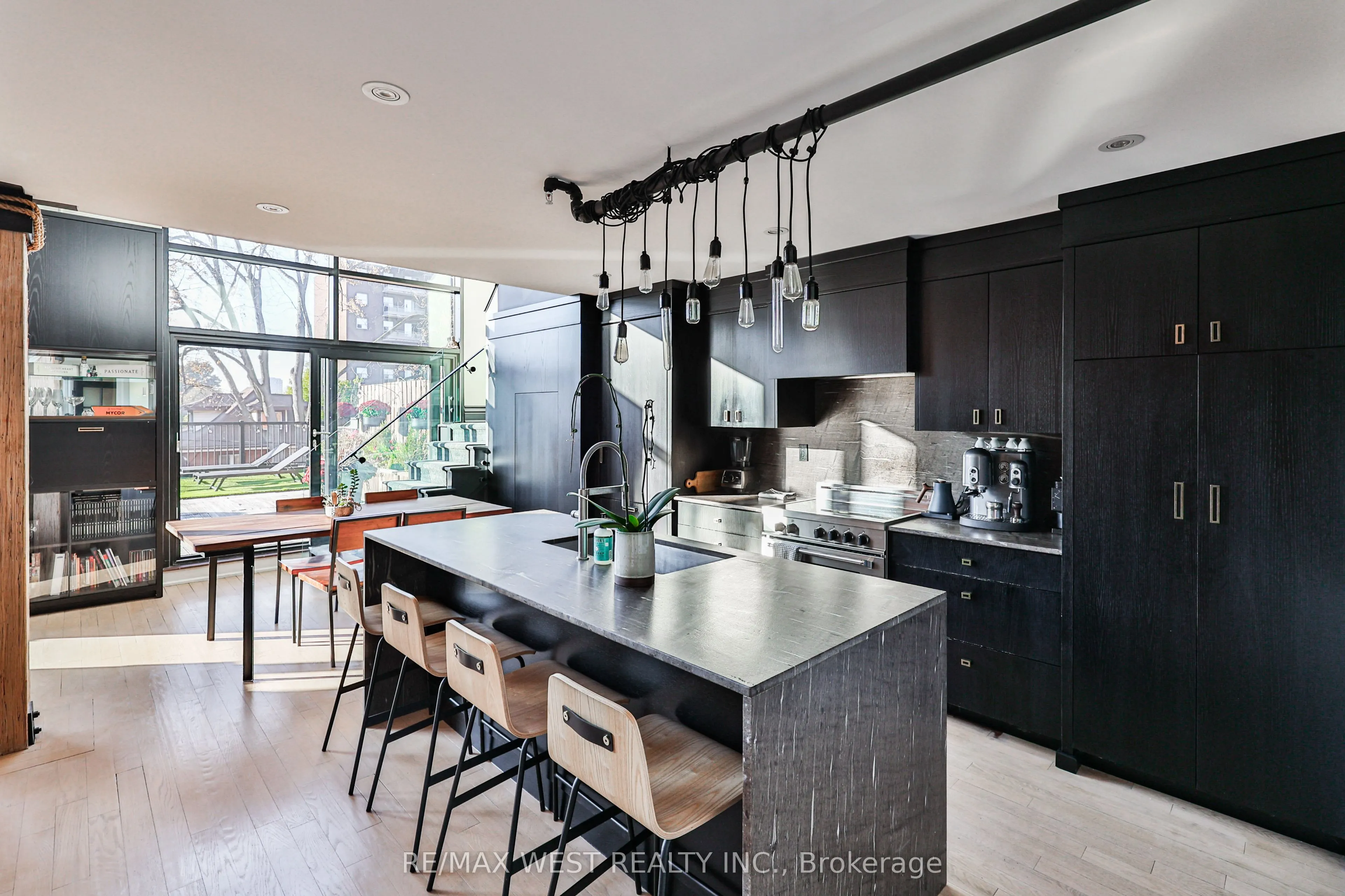 200 Stinson Street, #318