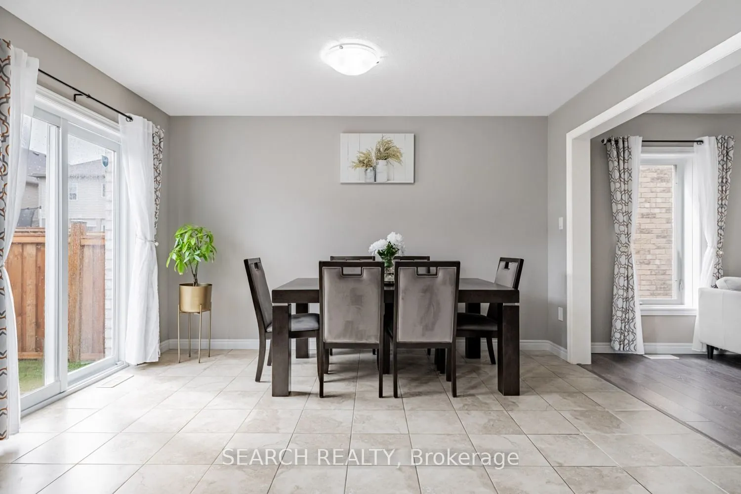 111 John Brabson Crescent