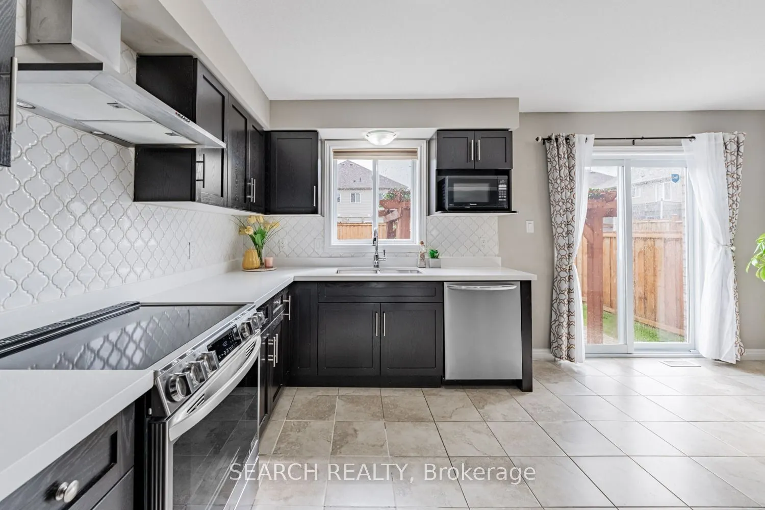 111 John Brabson Crescent