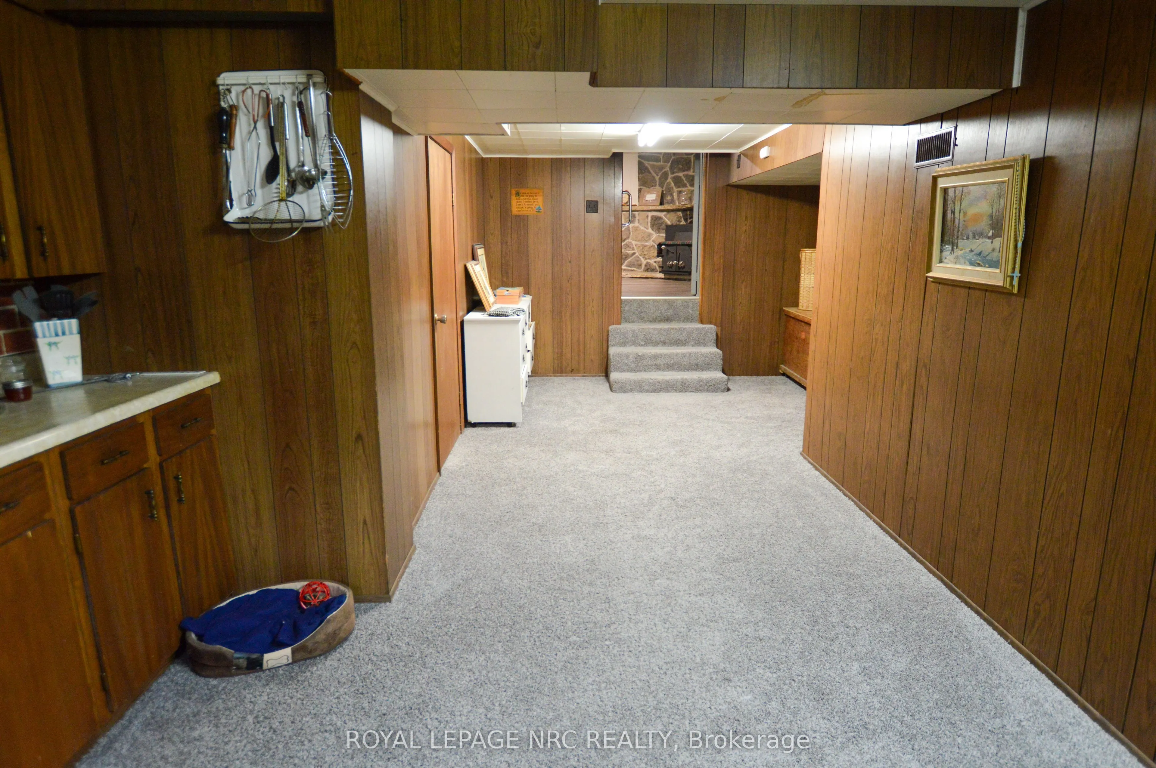 68 Pine Street S