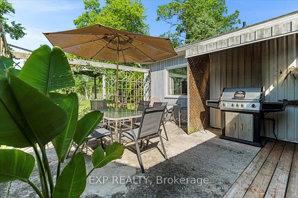 233 River Road E