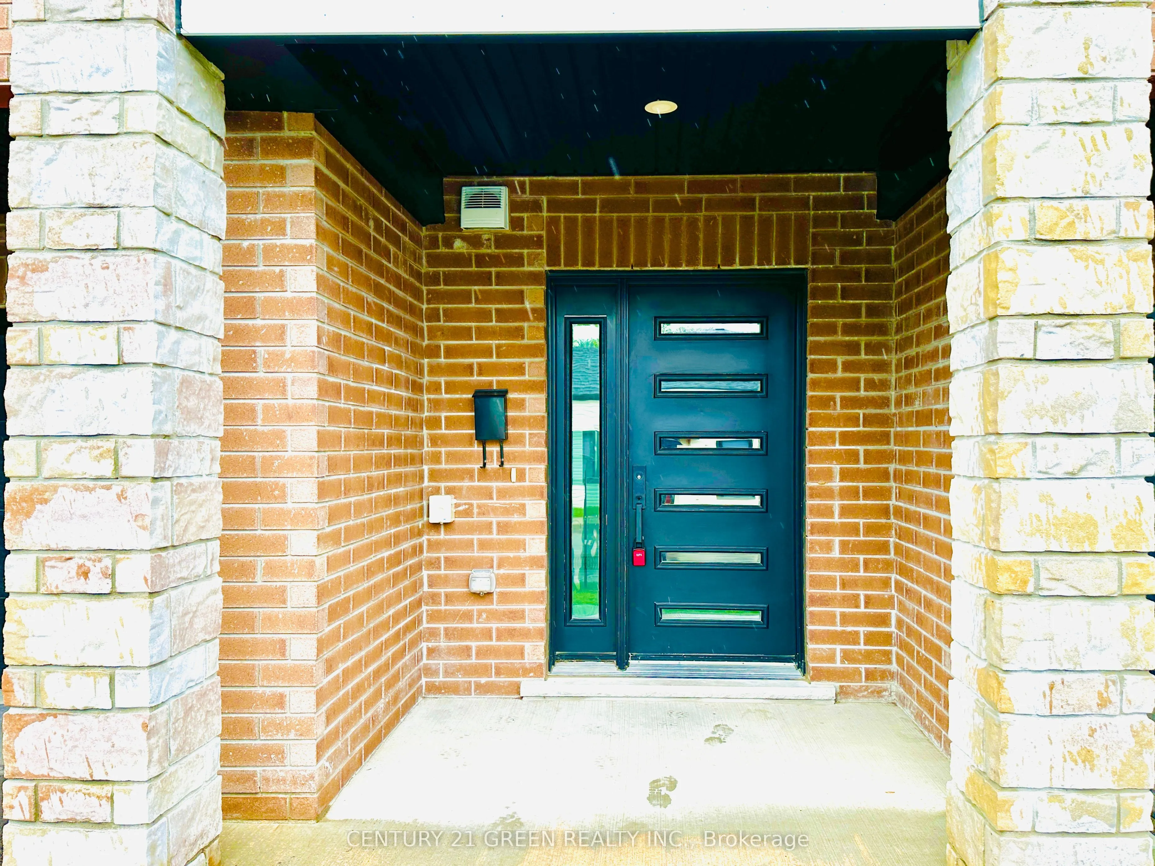 3 SPRING Street