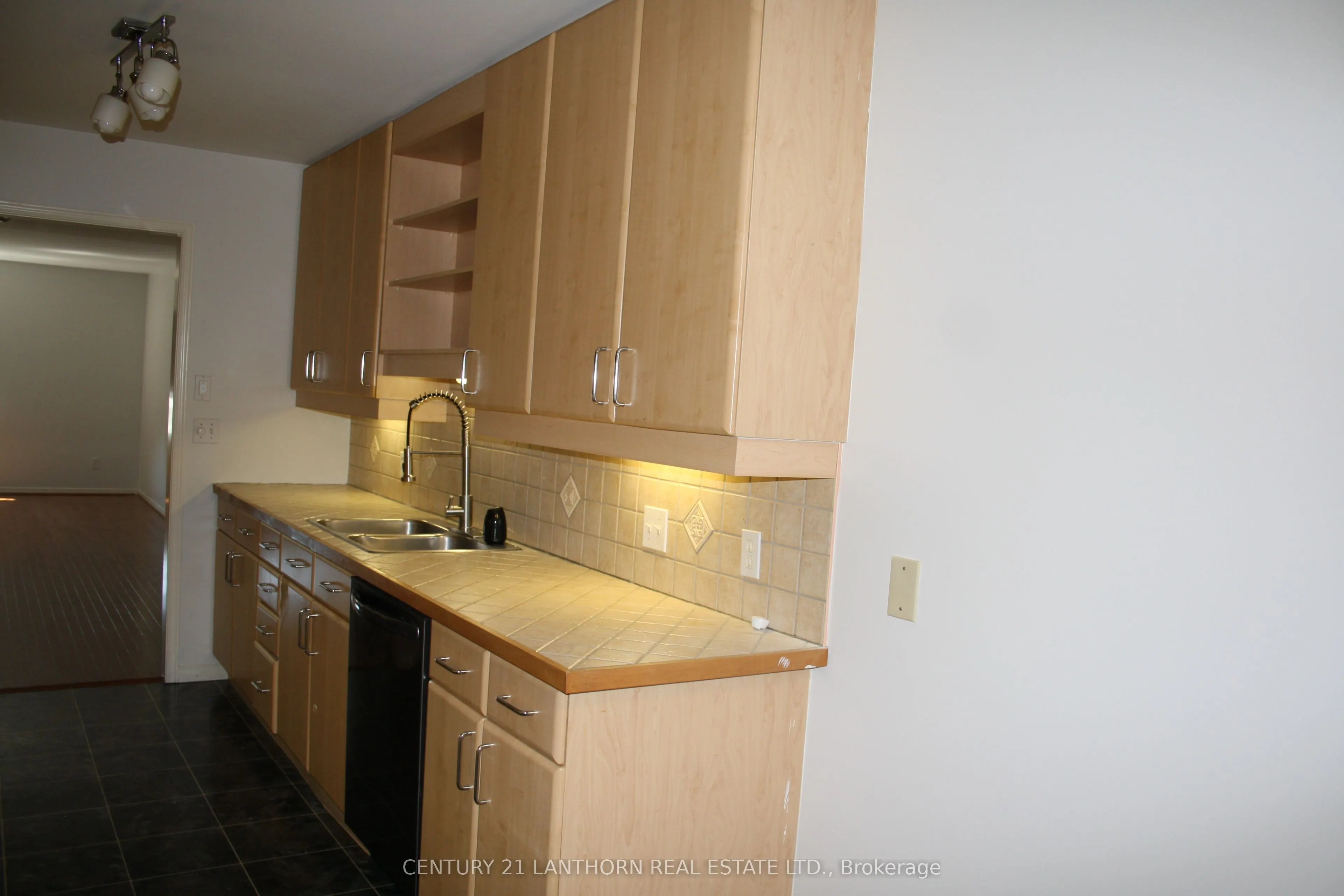 19 Pinegrove Court